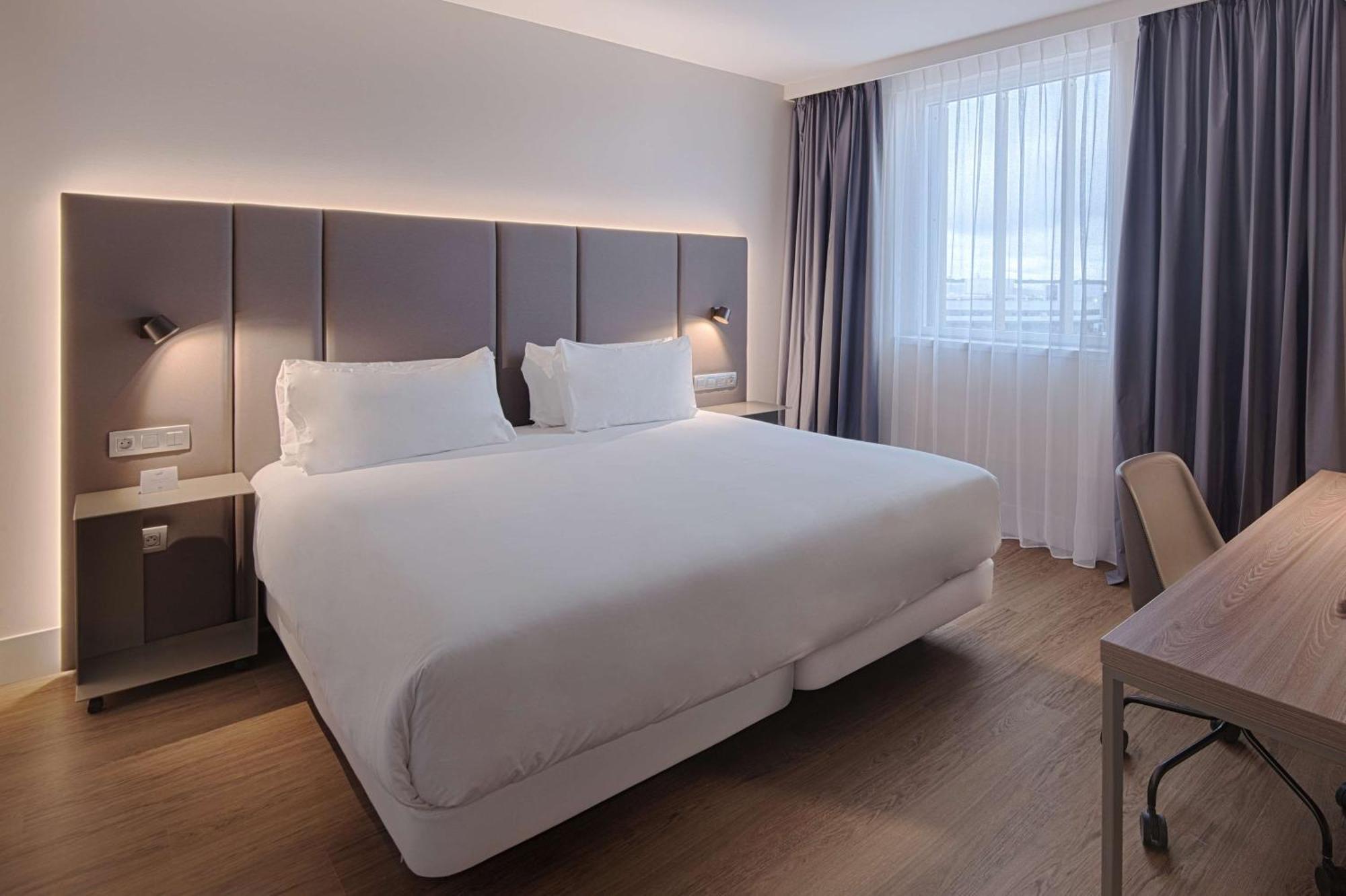 Hotel Nh Carpegna 4*