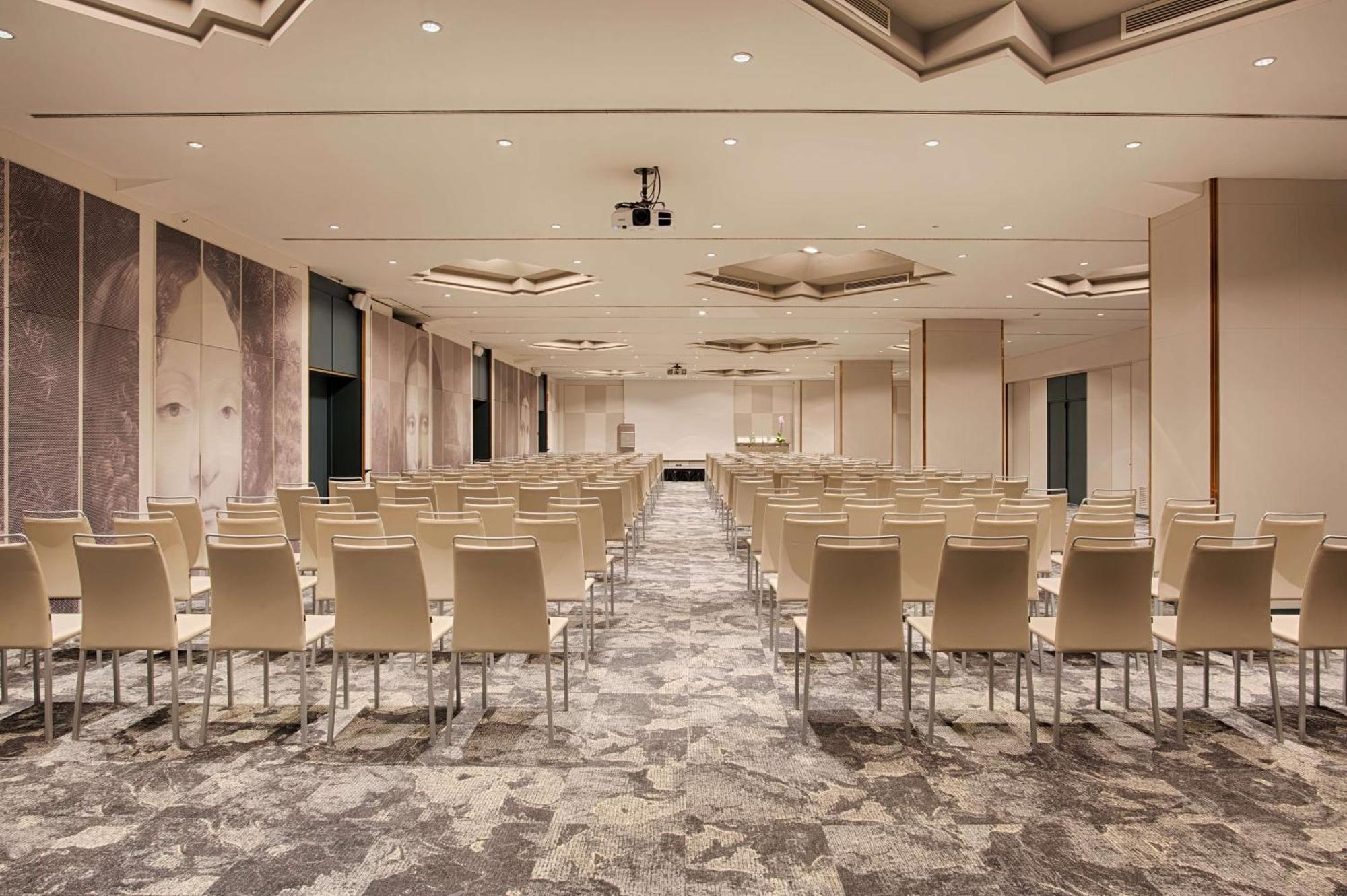 Hotel Nh Carpegna