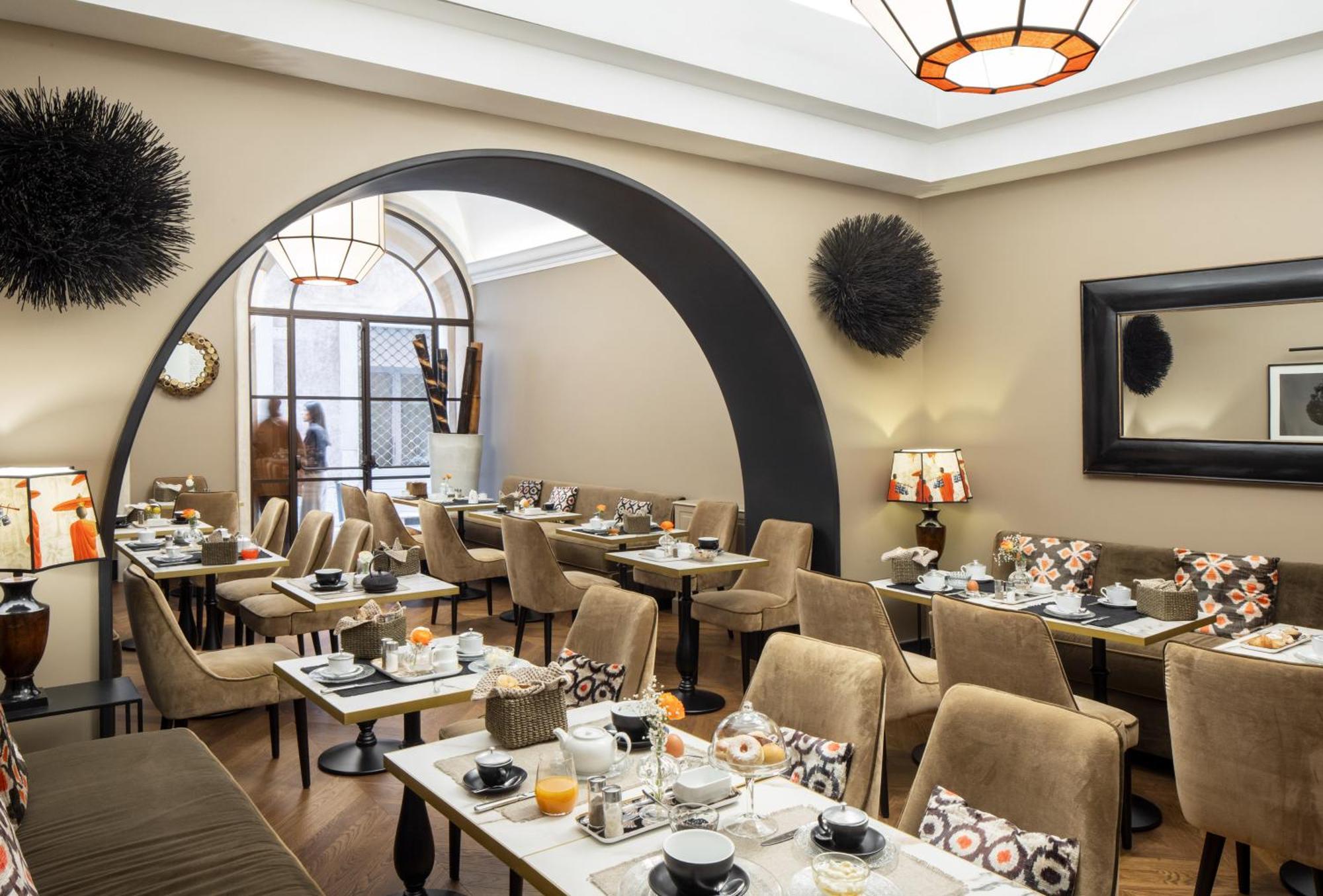 Hotel Adriano 3*