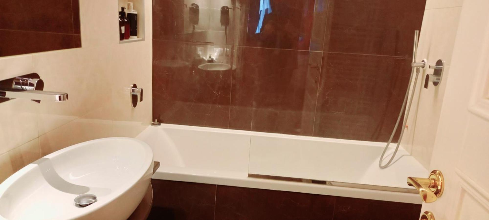 Palazzo Caruso 4* Roma