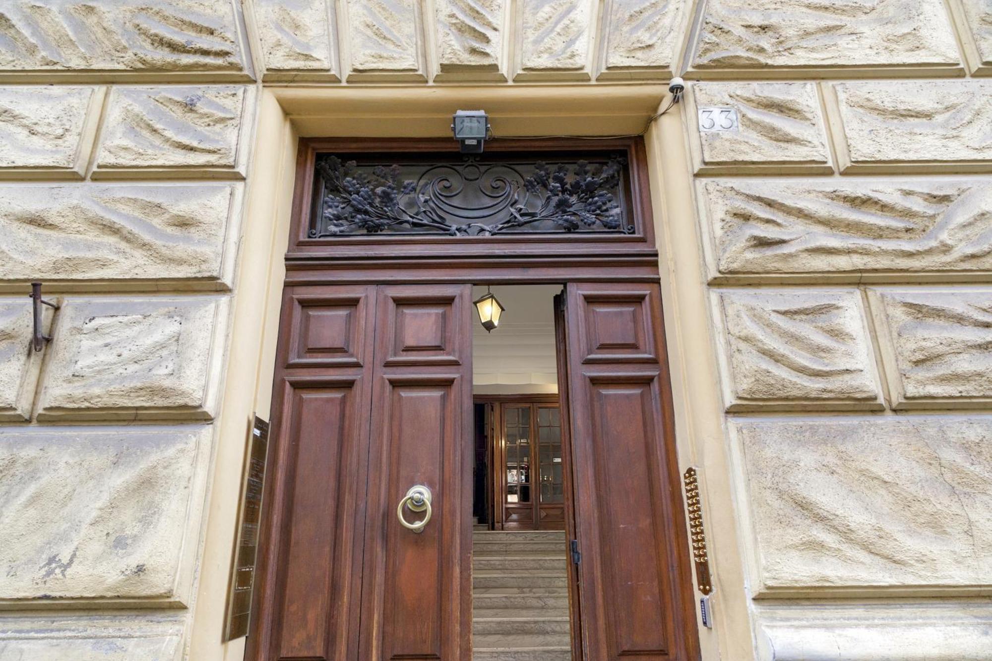 Porta Castello Charme