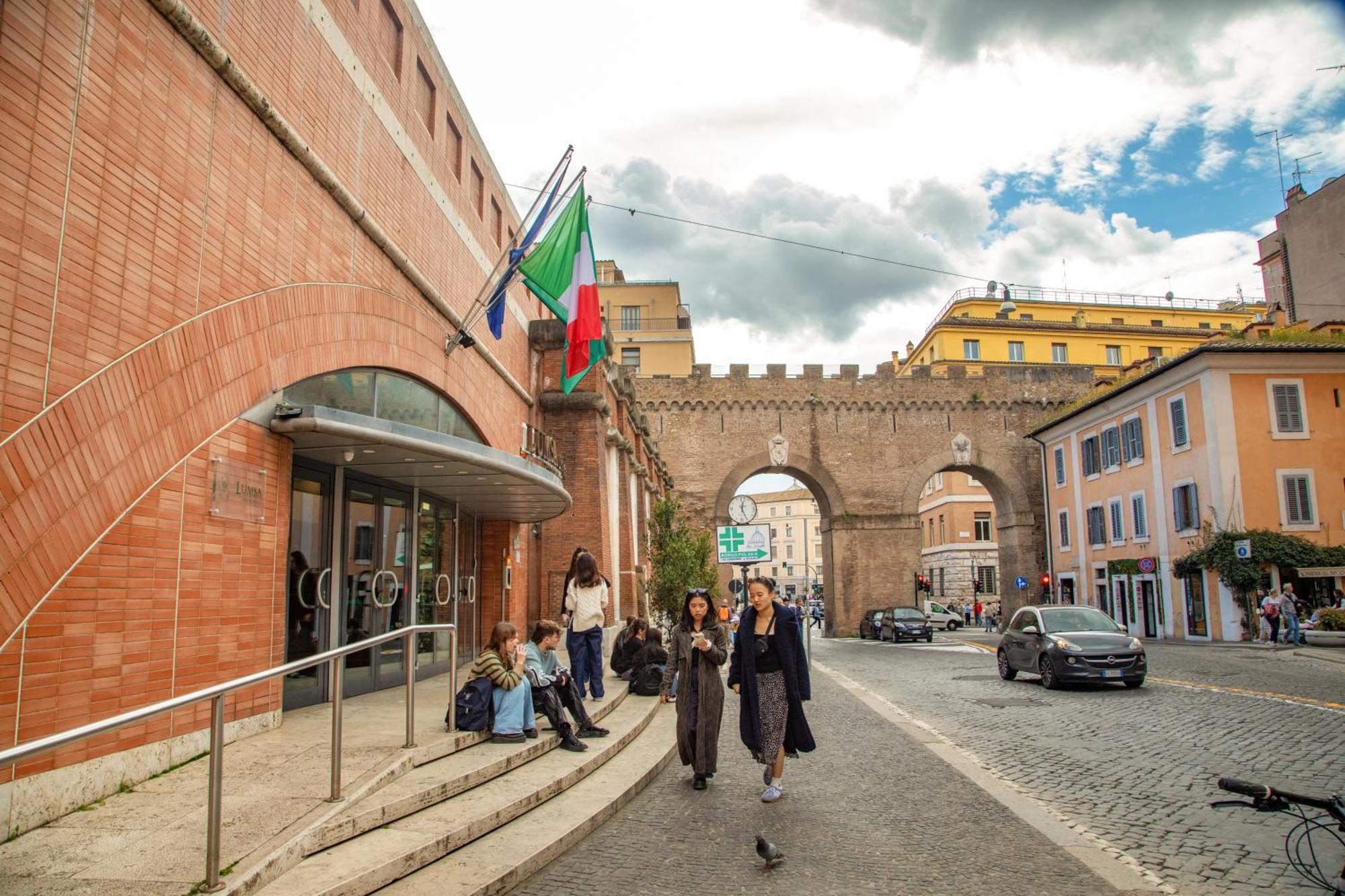 Porta Castello Charme Roma