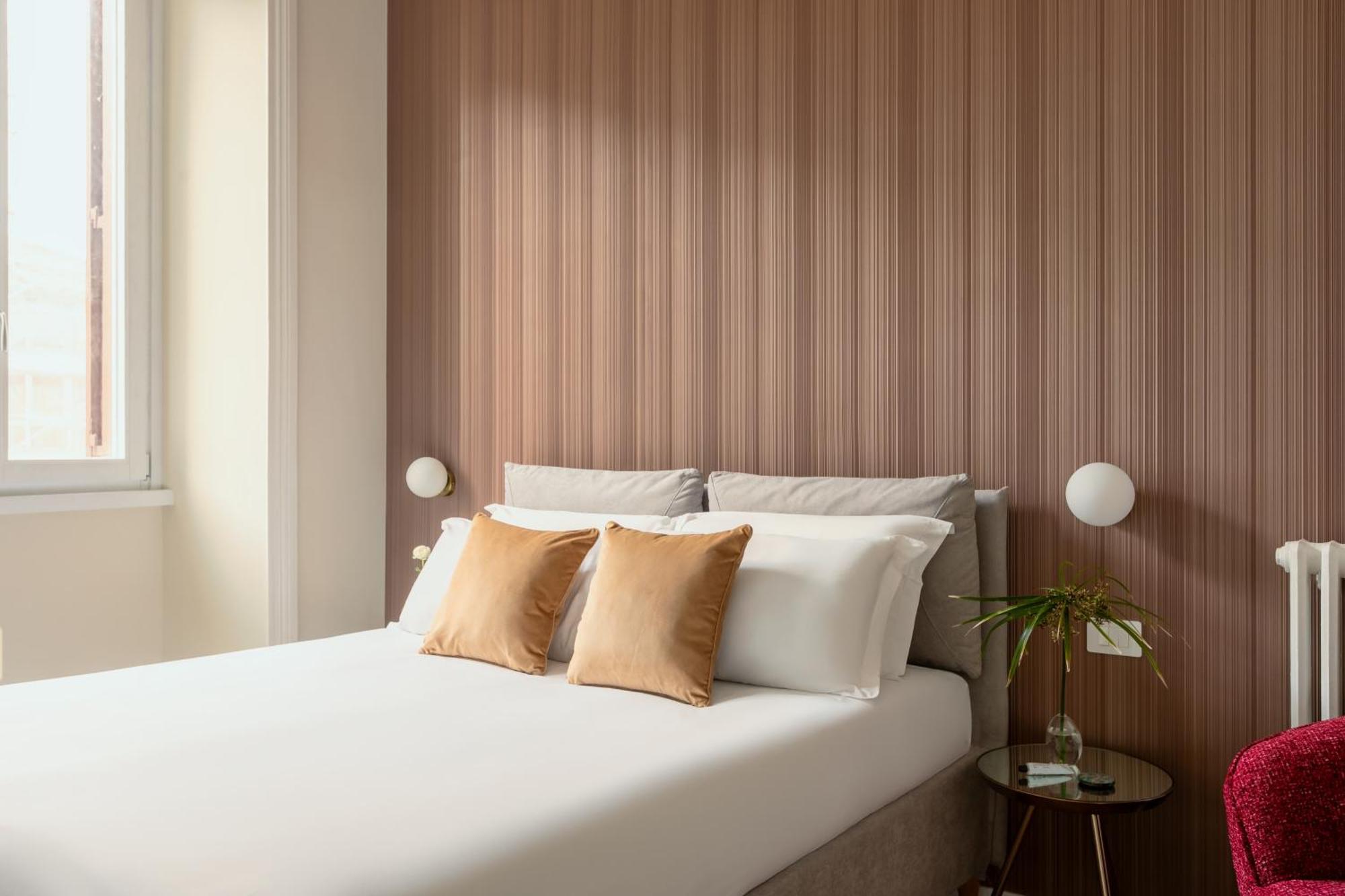 Sjr Luxury Trevi Fountain Apartment *