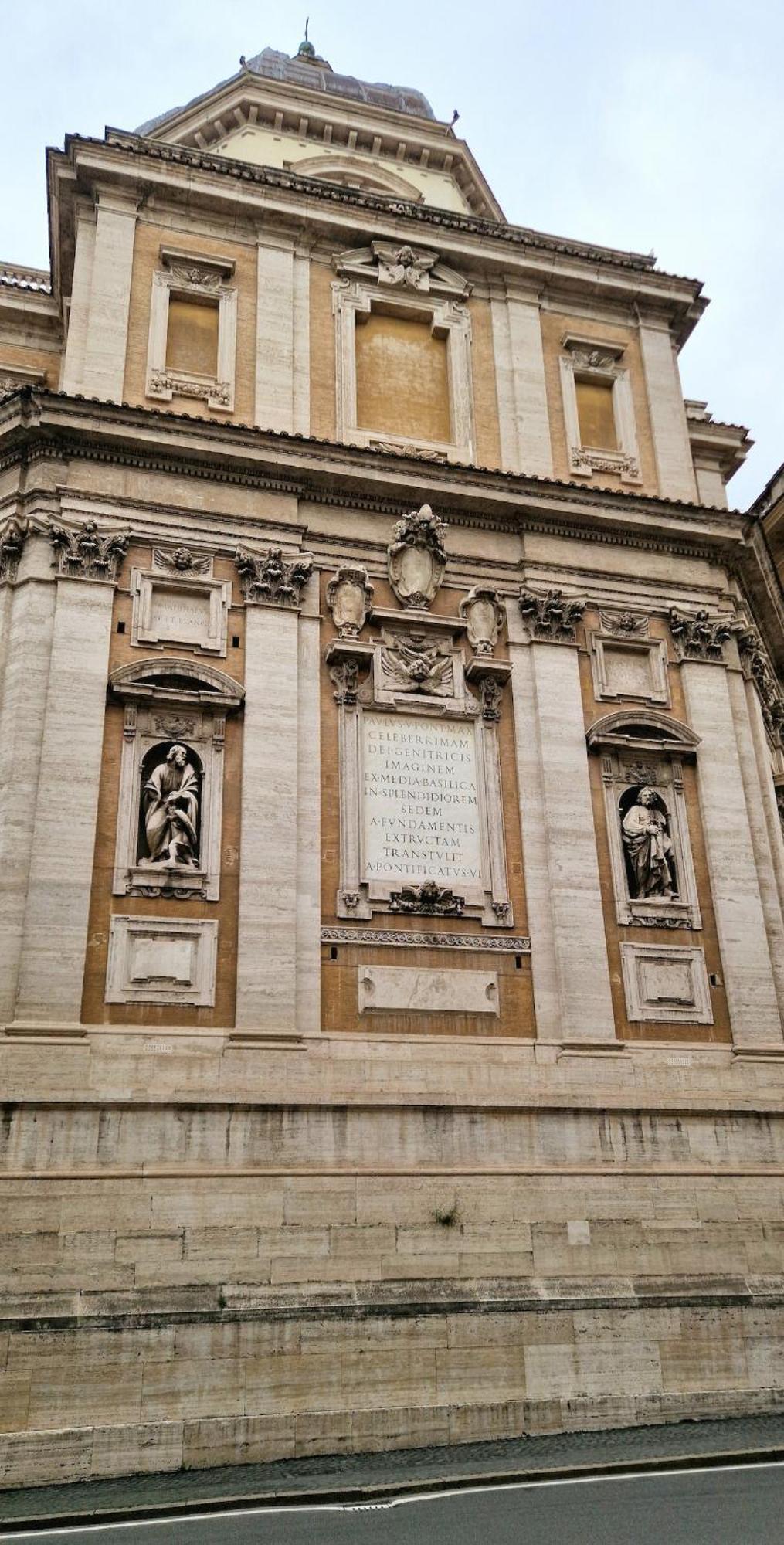 Elegant Colosseo Roma