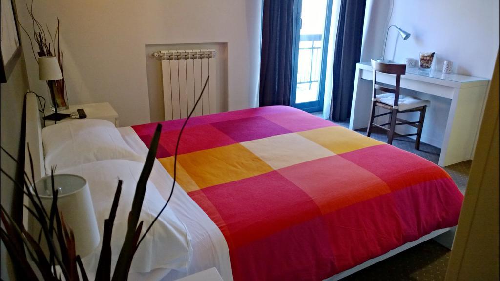 Almi Bed & Breakfast Roma