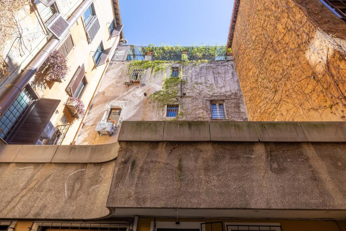 Pantheon Urbes Collection *