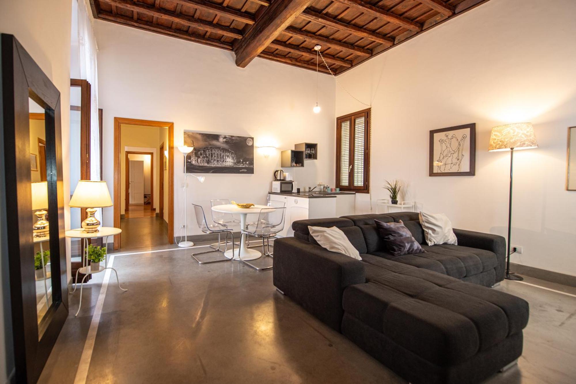 Domitia Spagna Apartment *