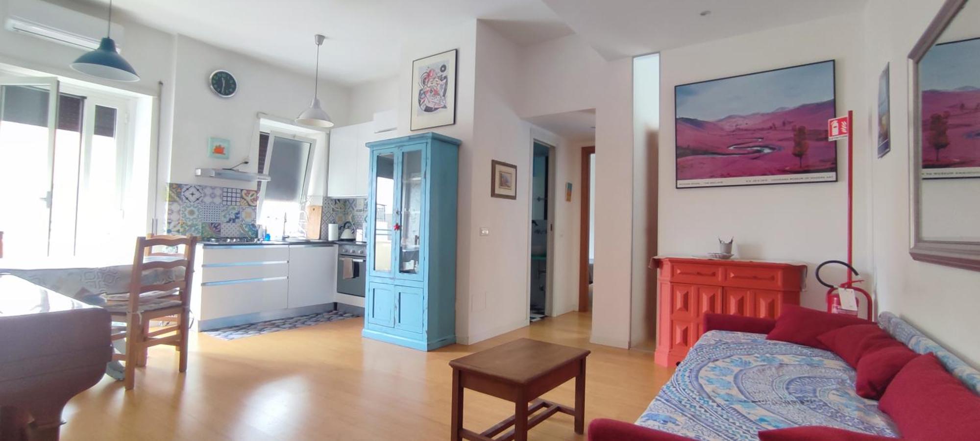 Monteverde - Stazione Trastevere Bright Loft Up To 5 Guests Apartamento *