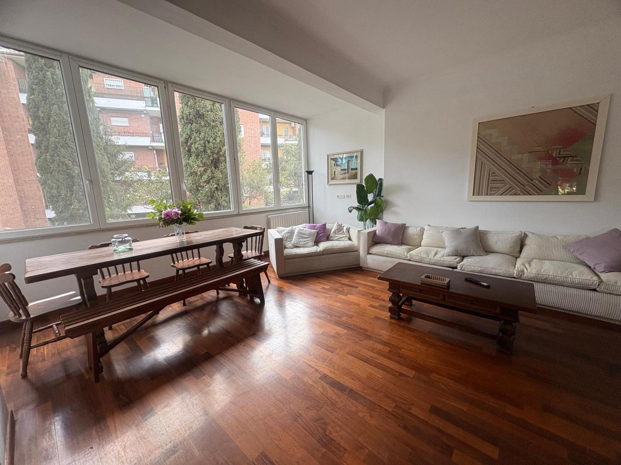 Laurina House Appartamento *
