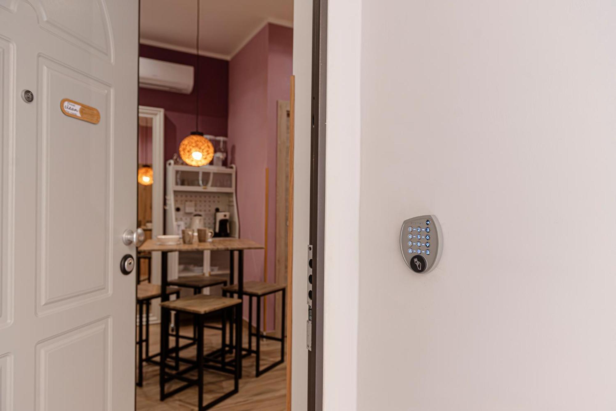 Casa de hóspedes Helle Hus - 200m From Piazza Bologna Metro And 10 Minutes From The Colosseum *