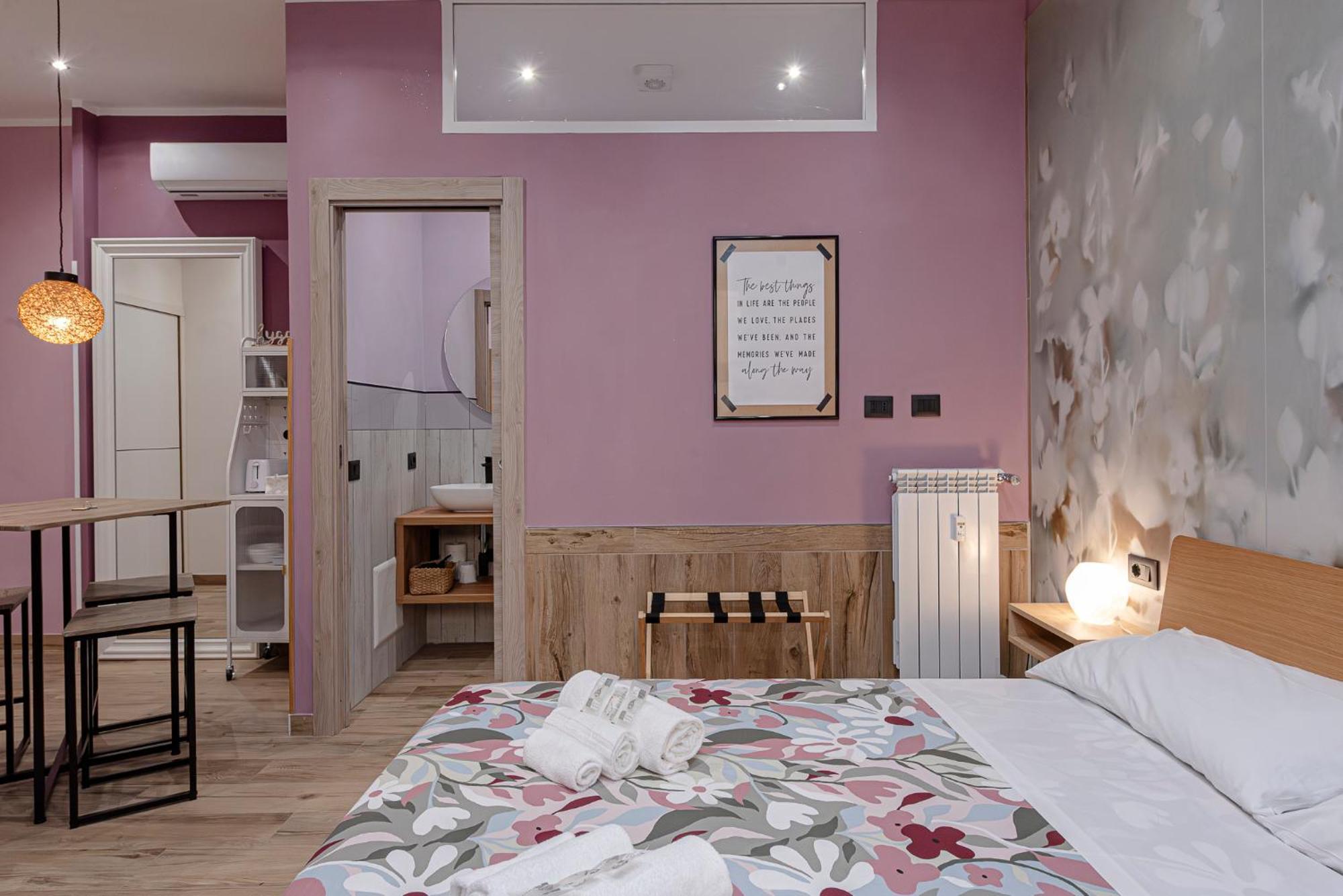 Casa de hóspedes Helle Hus - 200m From Piazza Bologna Metro And 10 Minutes From The Colosseum Roma