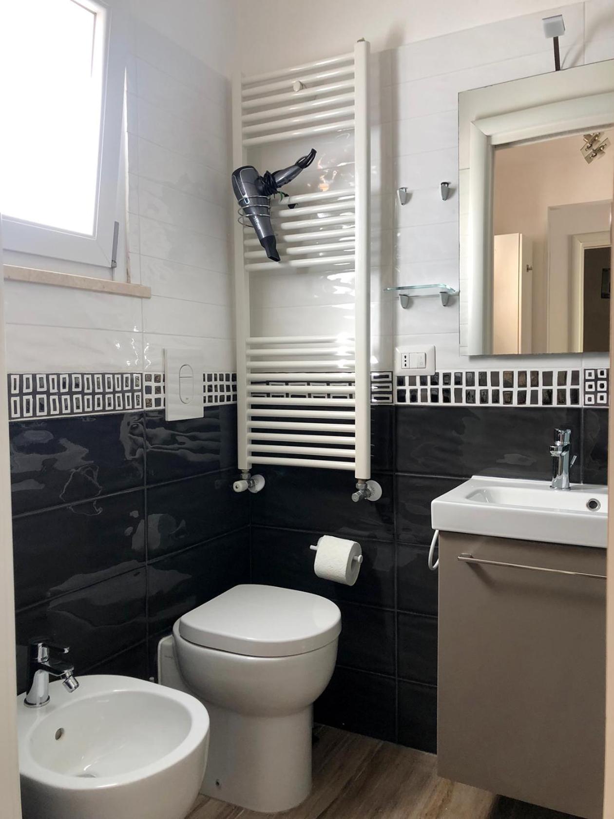 Wonderful Little Gem With A Large Private Terrace! Appartamento