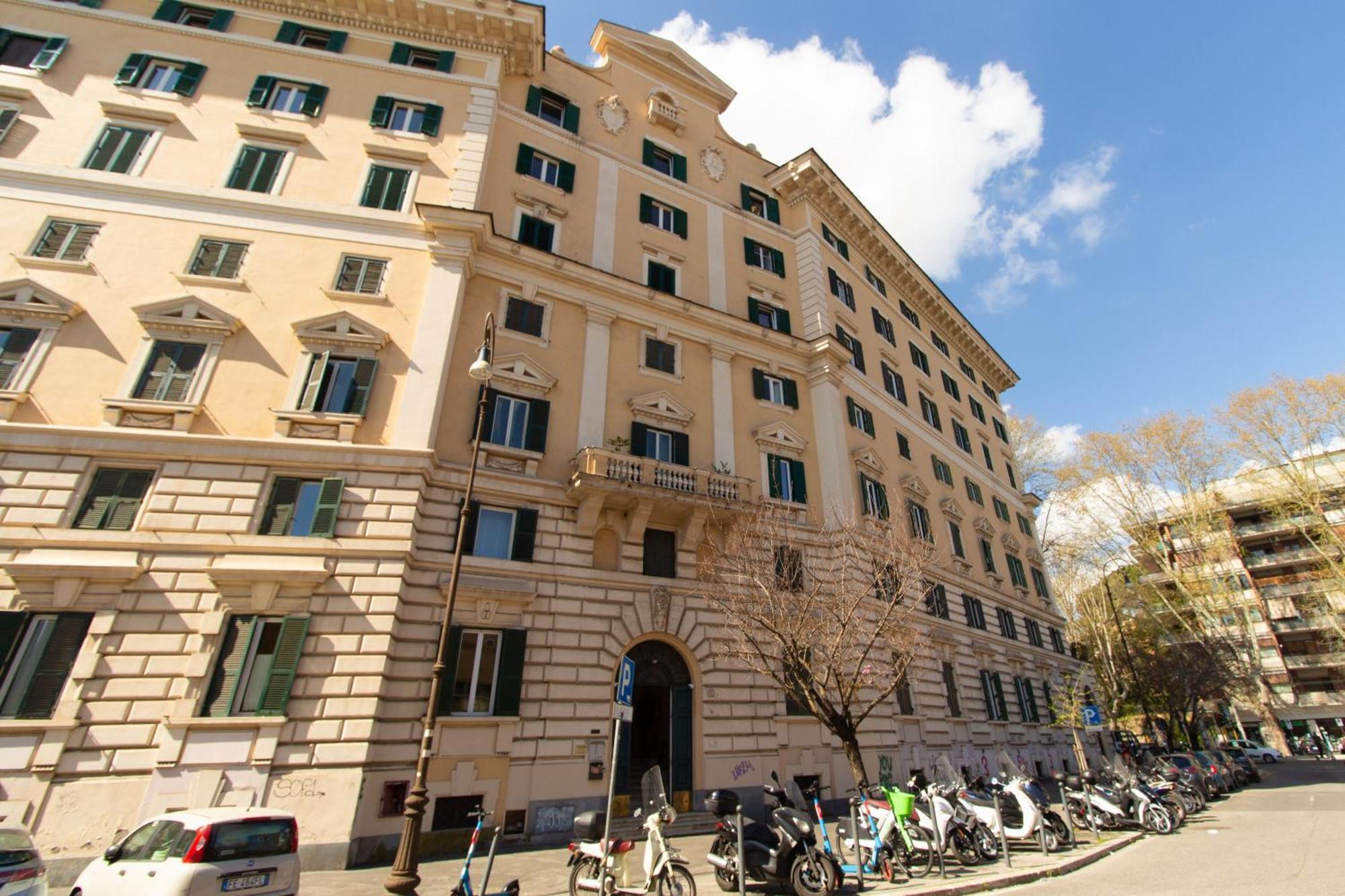 Trastevere Four Seasons Feltre Apartamento