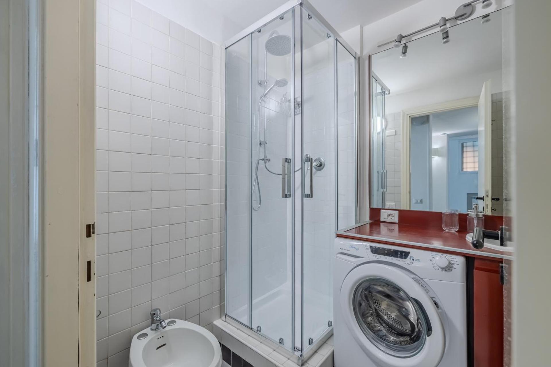 Vibrant Trastevere 2 Bedrooms On Via Del Moro * Roma