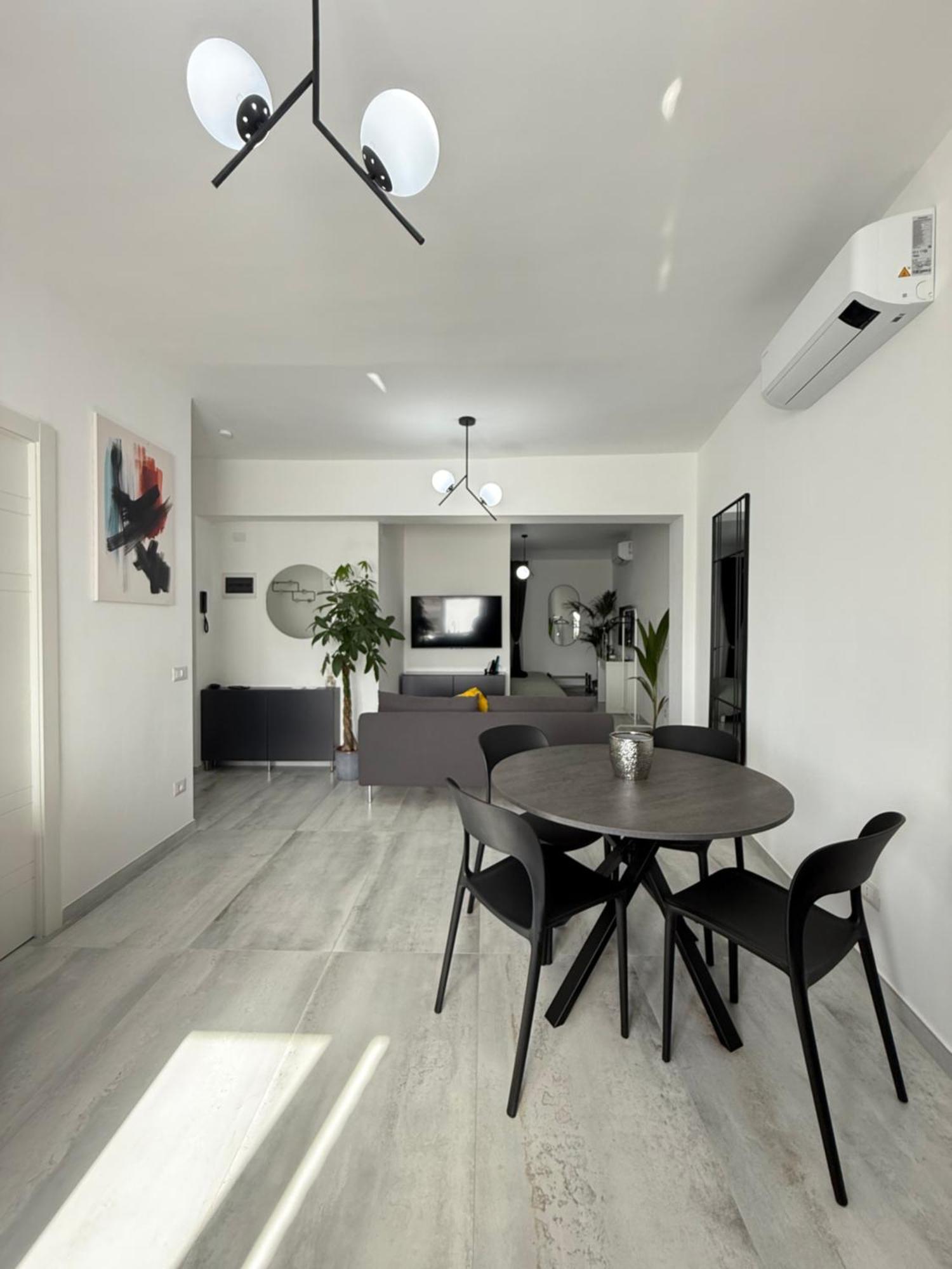 Ethereal Waves Above The Clouds Apartamento Roma