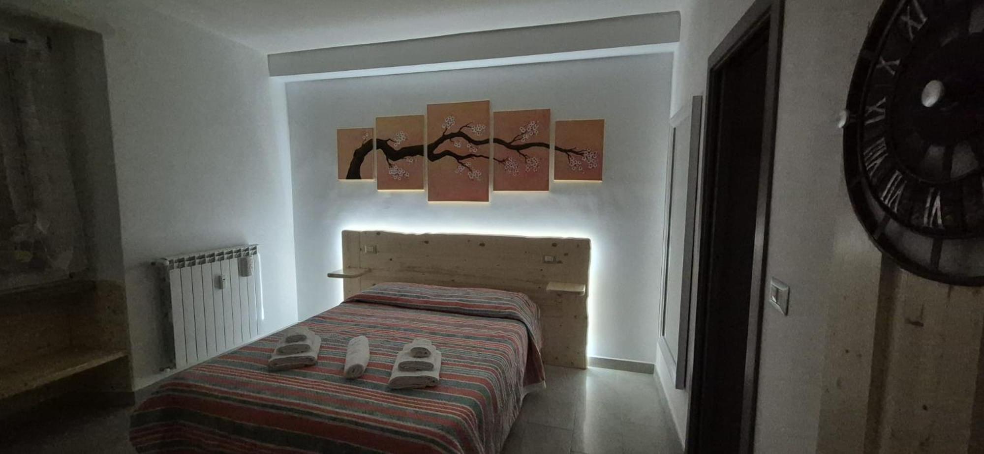 Leone Bed & Dreams * Roma