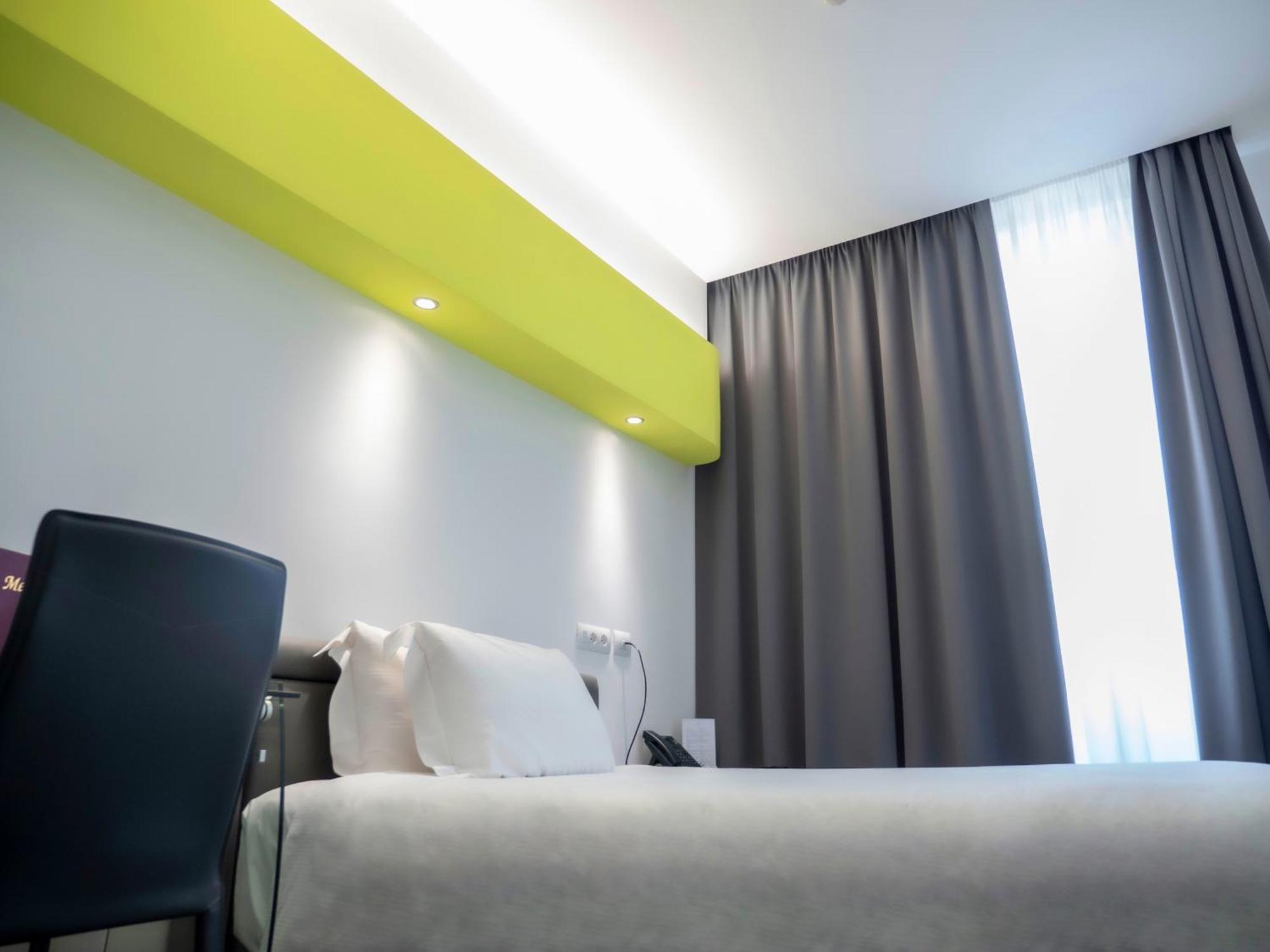 Hotell Loto Business 4*