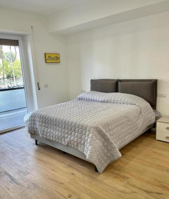 Pm 34 Viale Imperatore Guest House - 50 Mt From Metro San Paolo * Roma