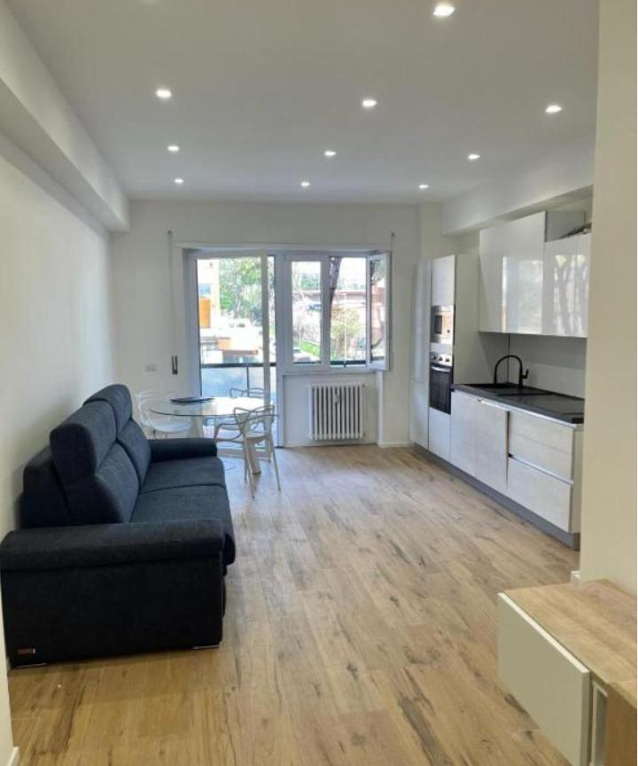 Apartamento Pm 34 Viale Imperatore Guest House - 50 Mt From Metro San Paolo