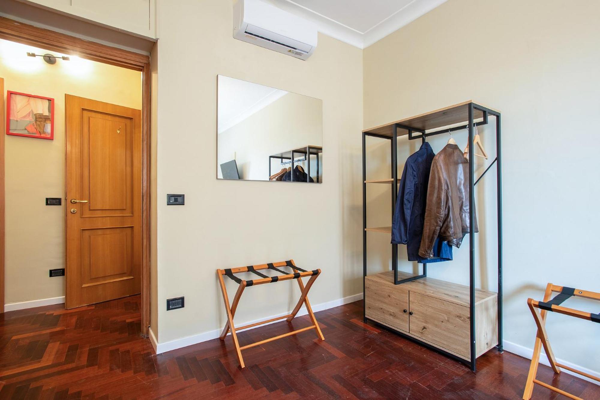 Appartamento Elegant 1bdr Front The Subway Furio Camillo