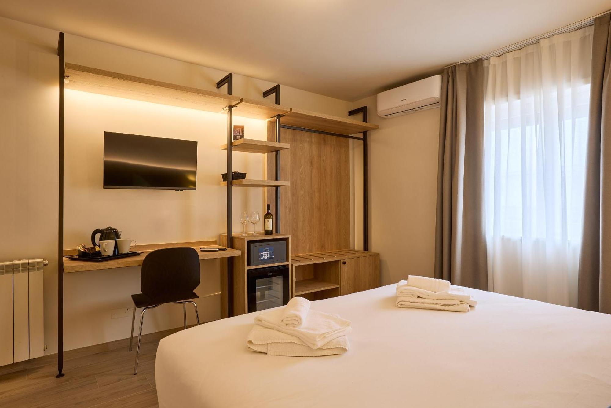 Relais Tiburtina Bed & Breakfast 2*