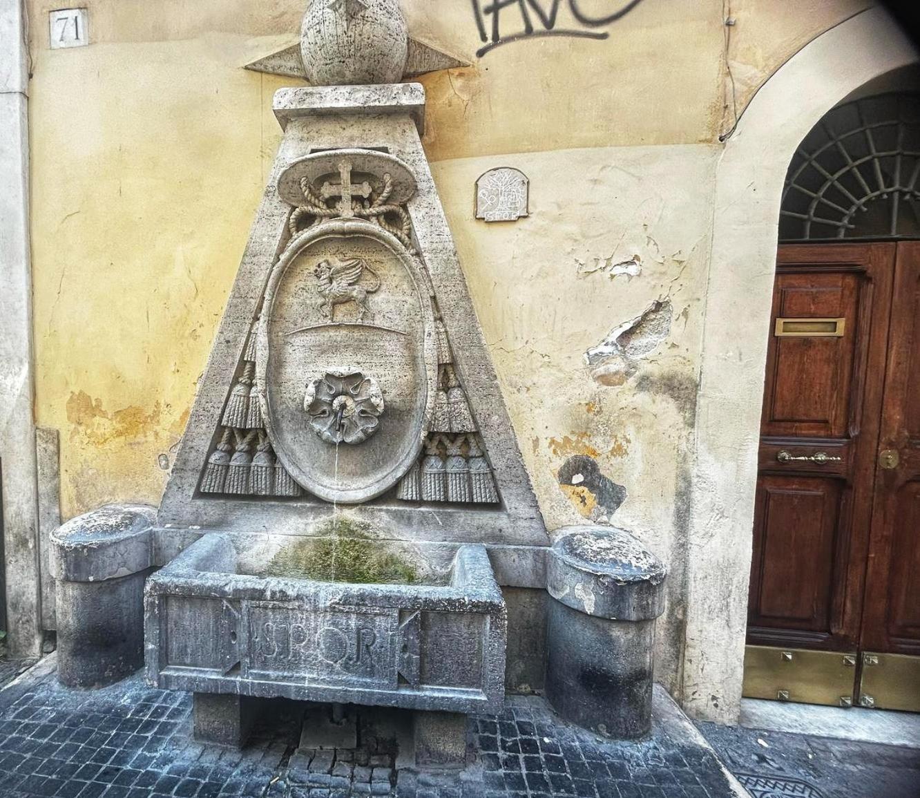 Piazza Cancelleria *