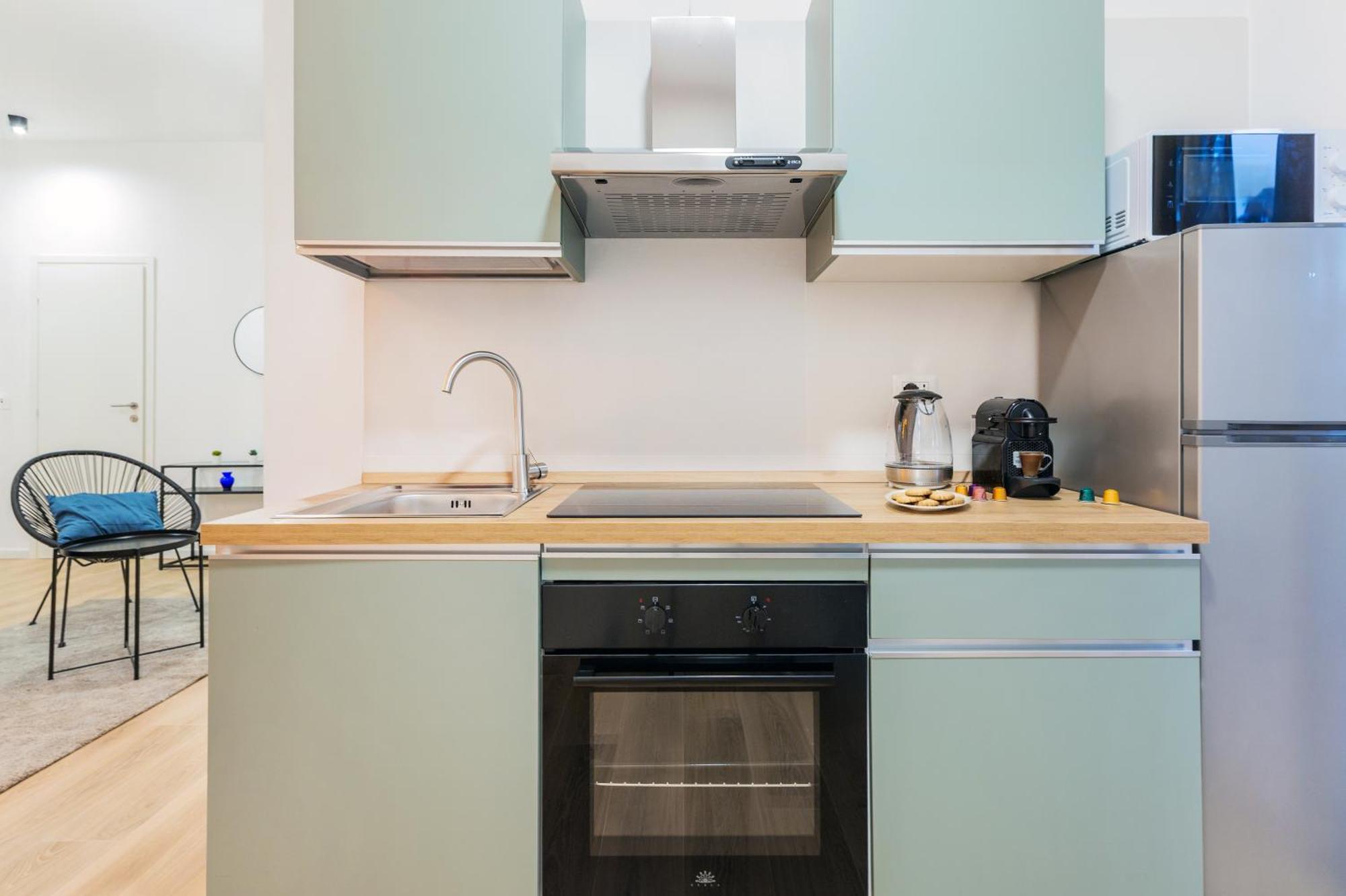 Maison Celeste 2 E 4 *