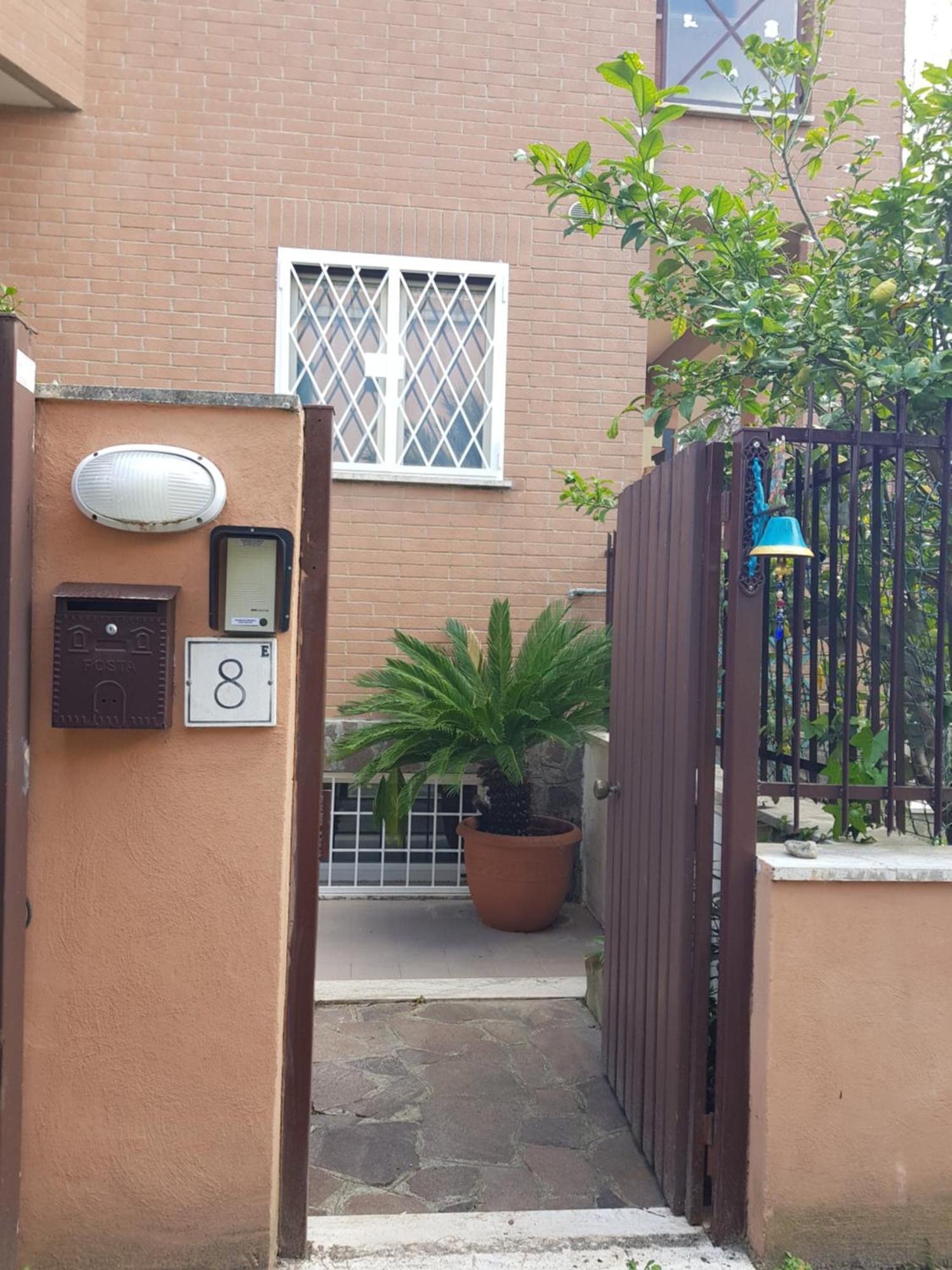 Apartamento In Villino Roma
