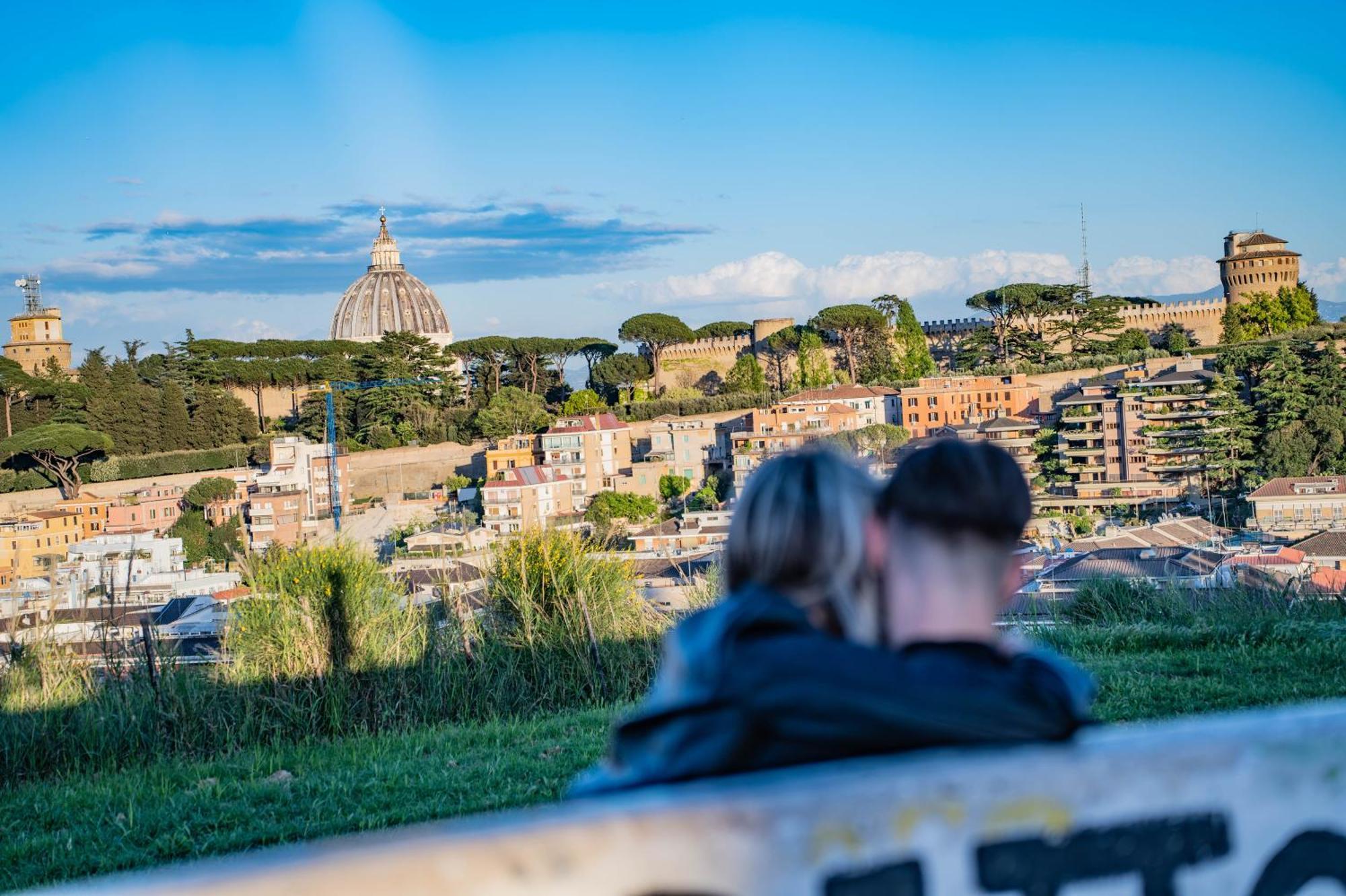 Holidays In At Luigi's Roma