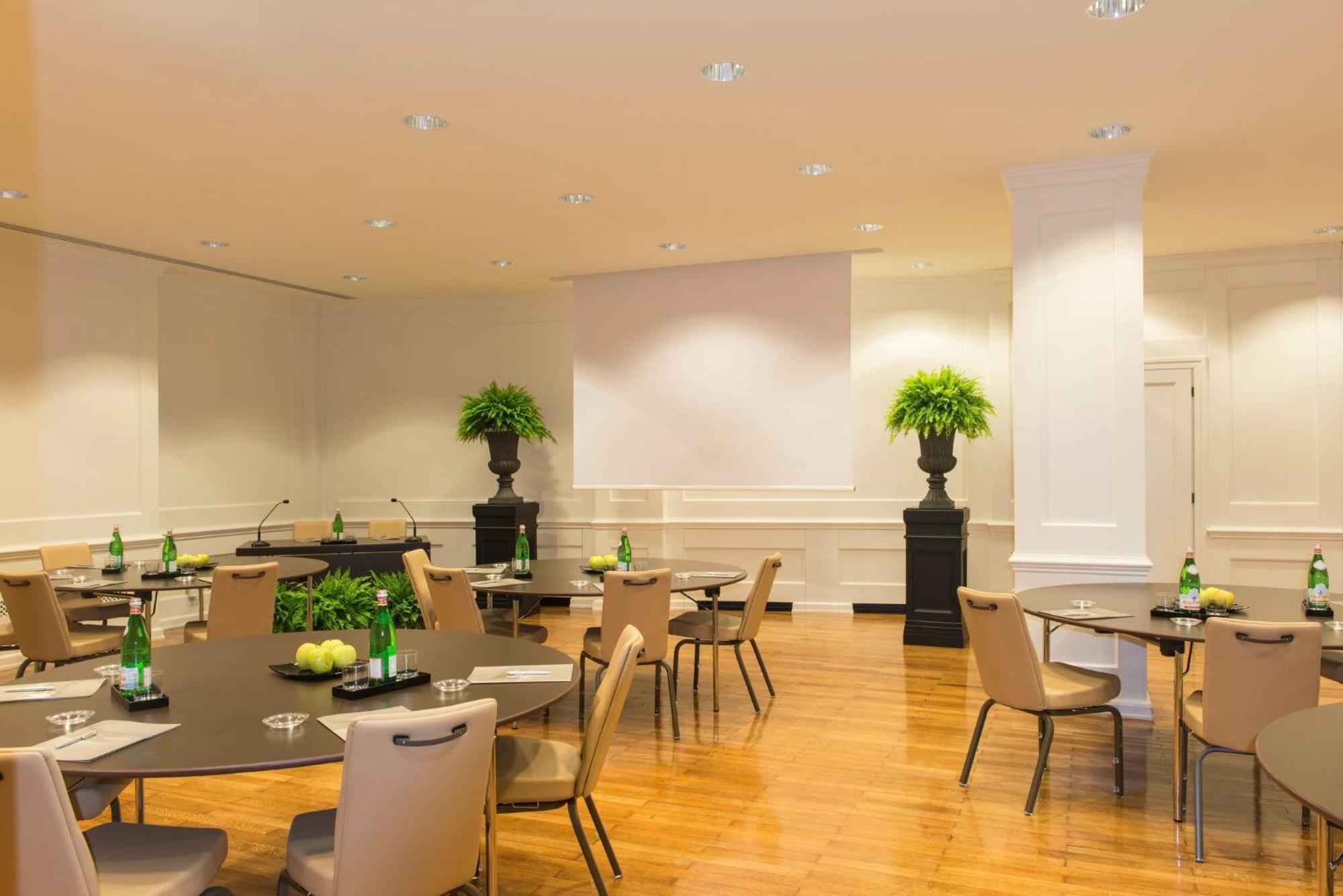 Starhotels Michelangelo Hotell