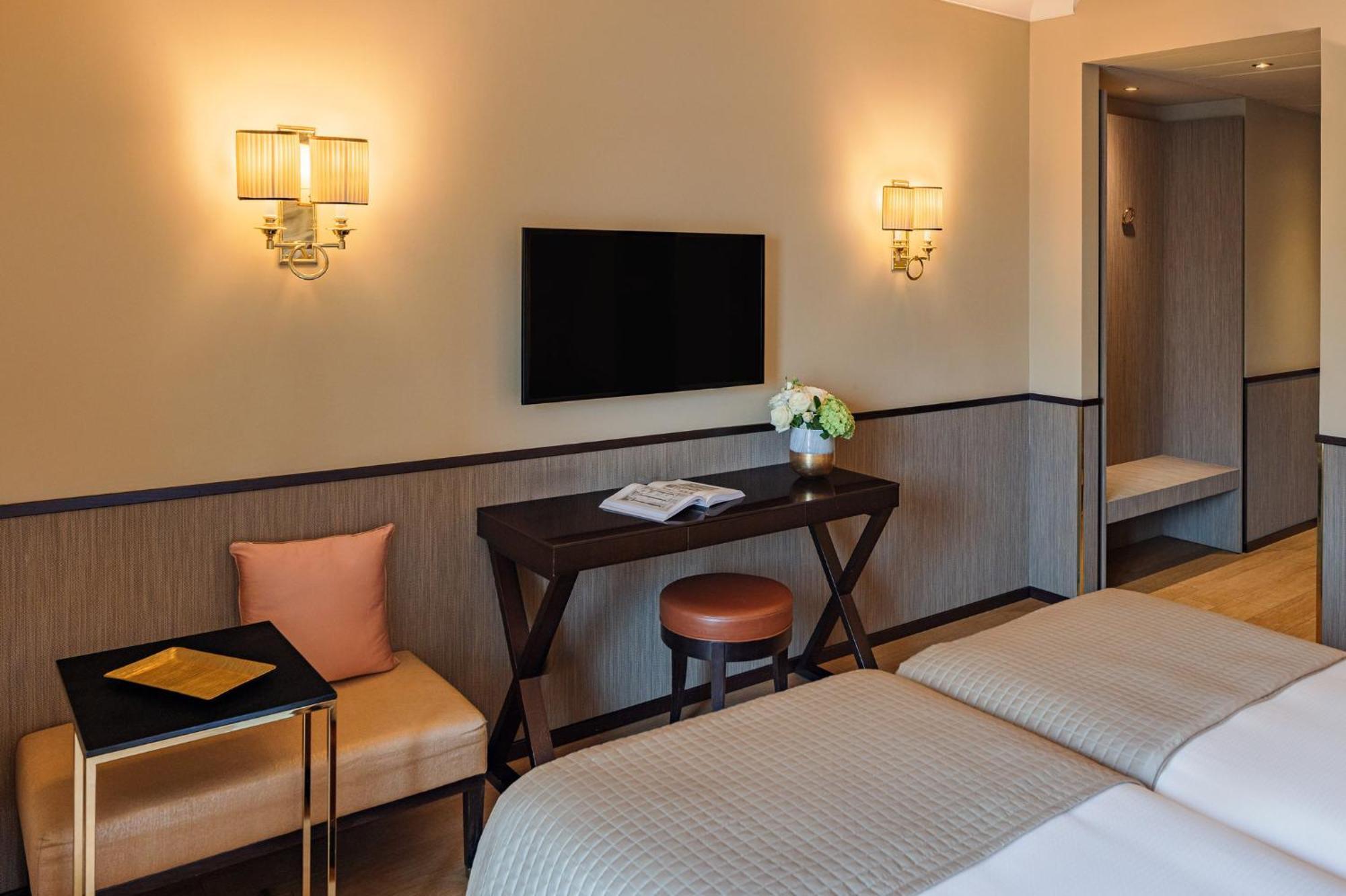 Hotell Starhotels Michelangelo Roma