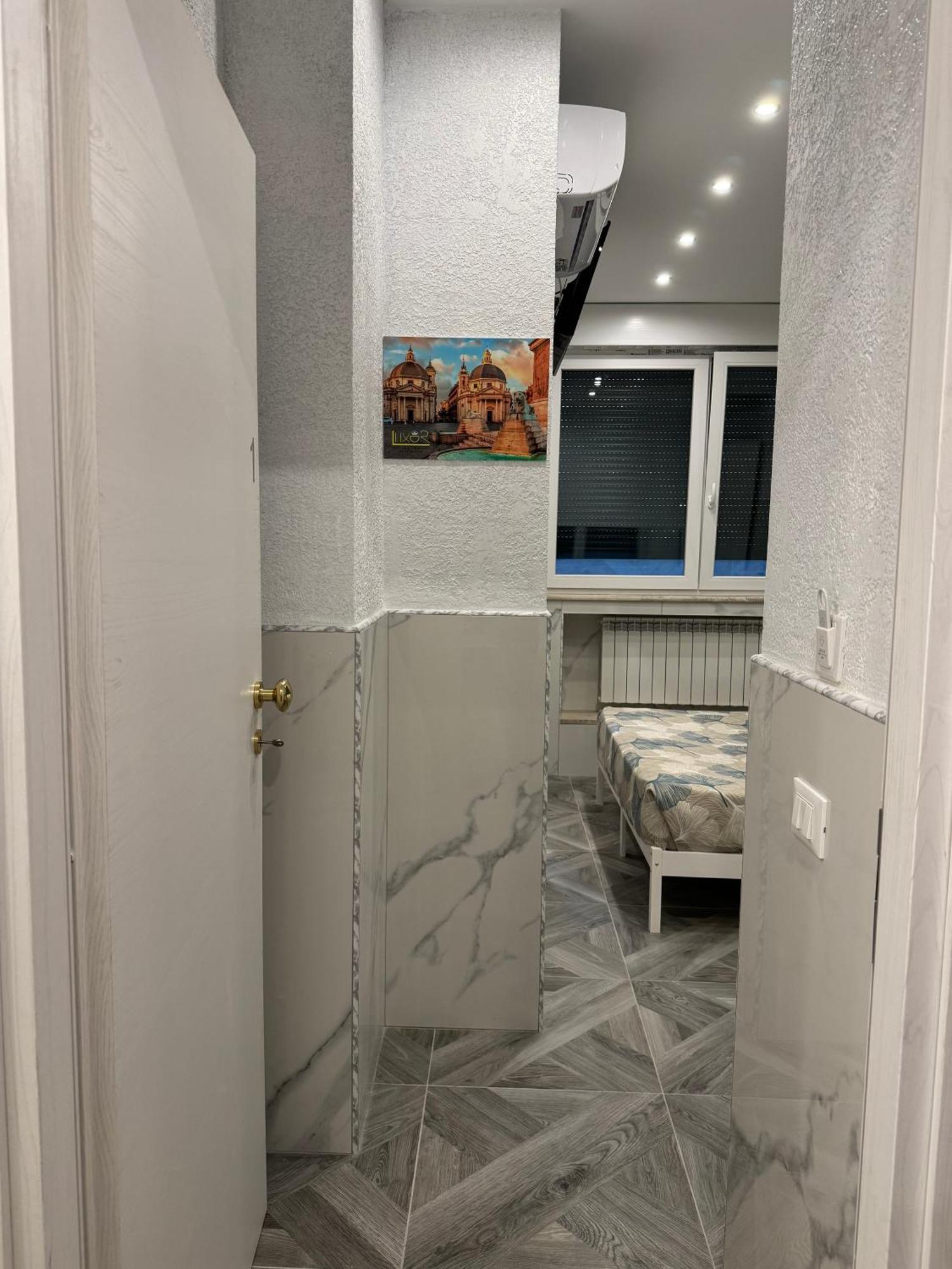 Luxor Eco Casa E Per Vacanze In Centro Piazza Bologna, Colosseo, Piazza Di Spagna, Vaticano, San Pietro, Sapienza, Fontana Di Trevi, Piazza Navona, Trastevere, Tiburtina, Termini, Aeroporto Rome