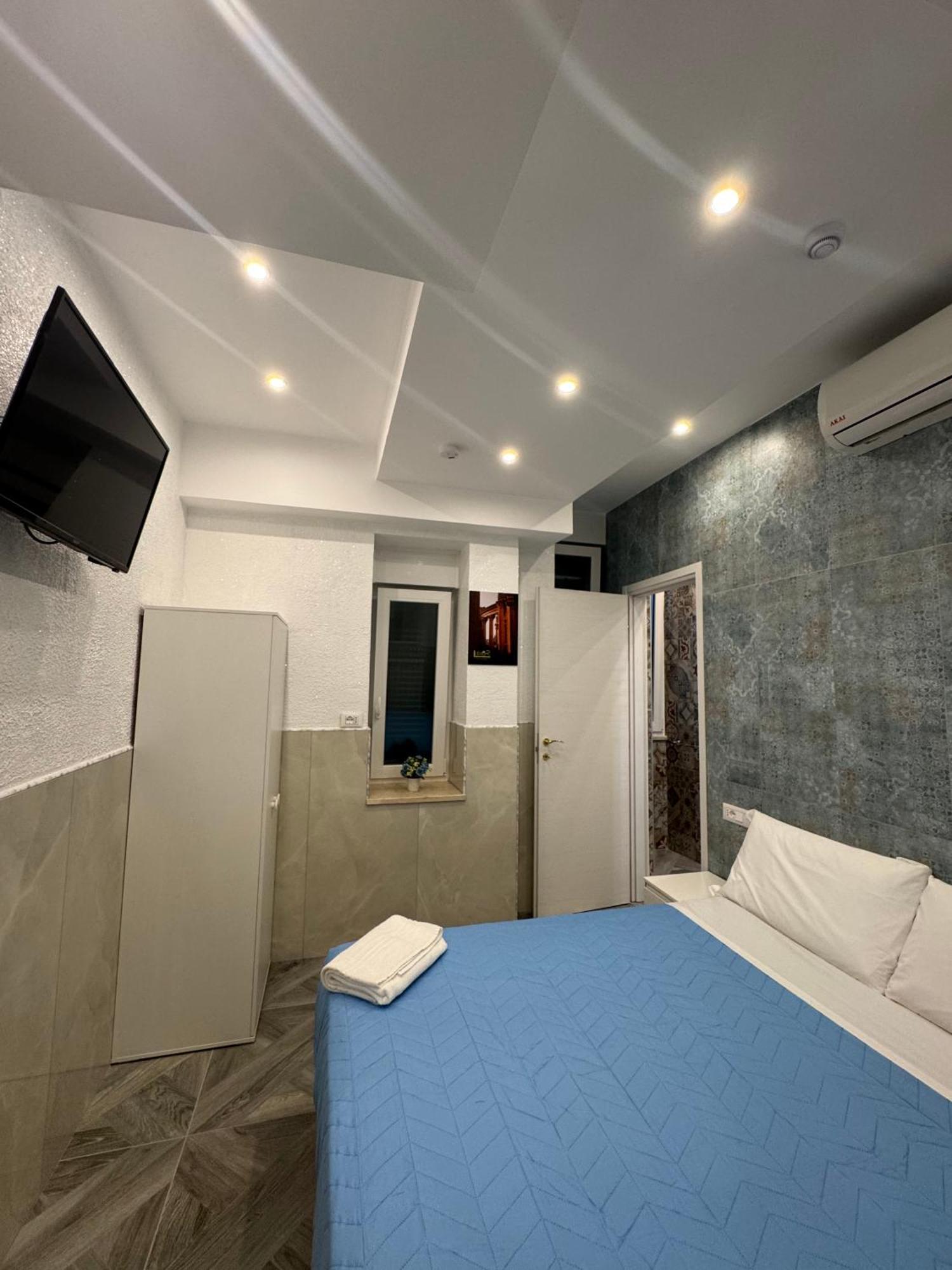 Bed & Breakfast Luxor Eco Casa E Per Vacanze In Centro Piazza Bologna, Colosseo, Piazza Di Spagna, Vaticano, San Pietro, Sapienza, Fontana Di Trevi, Piazza Navona, Trastevere, Tiburtina, Termini, Aeroporto Rome