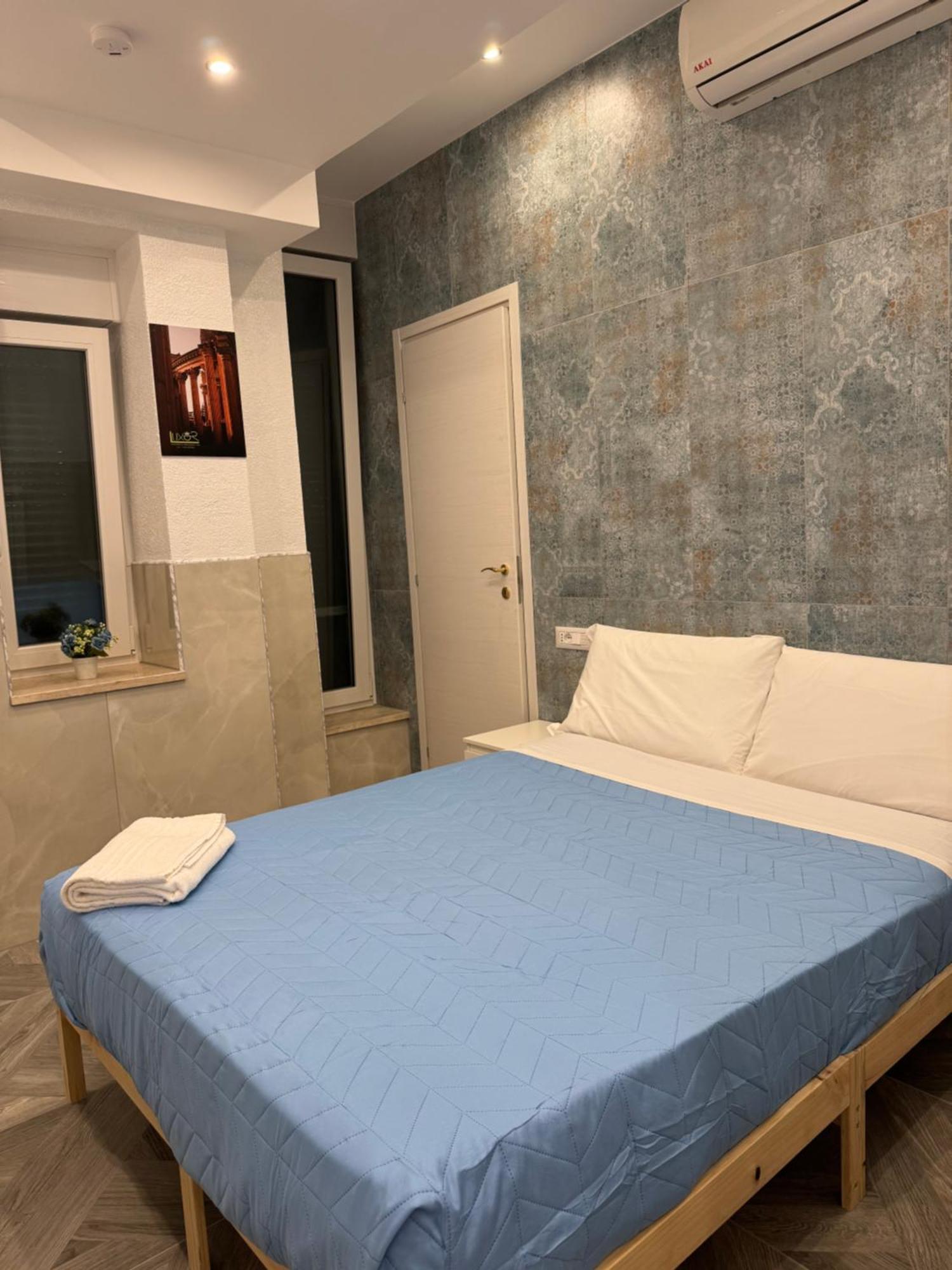Luxor Eco Casa E Per Vacanze In Centro Piazza Bologna, Colosseo, Piazza Di Spagna, Vaticano, San Pietro, Sapienza, Fontana Di Trevi, Piazza Navona, Trastevere, Tiburtina, Termini, Aeroporto Bed & Breakfast 2*