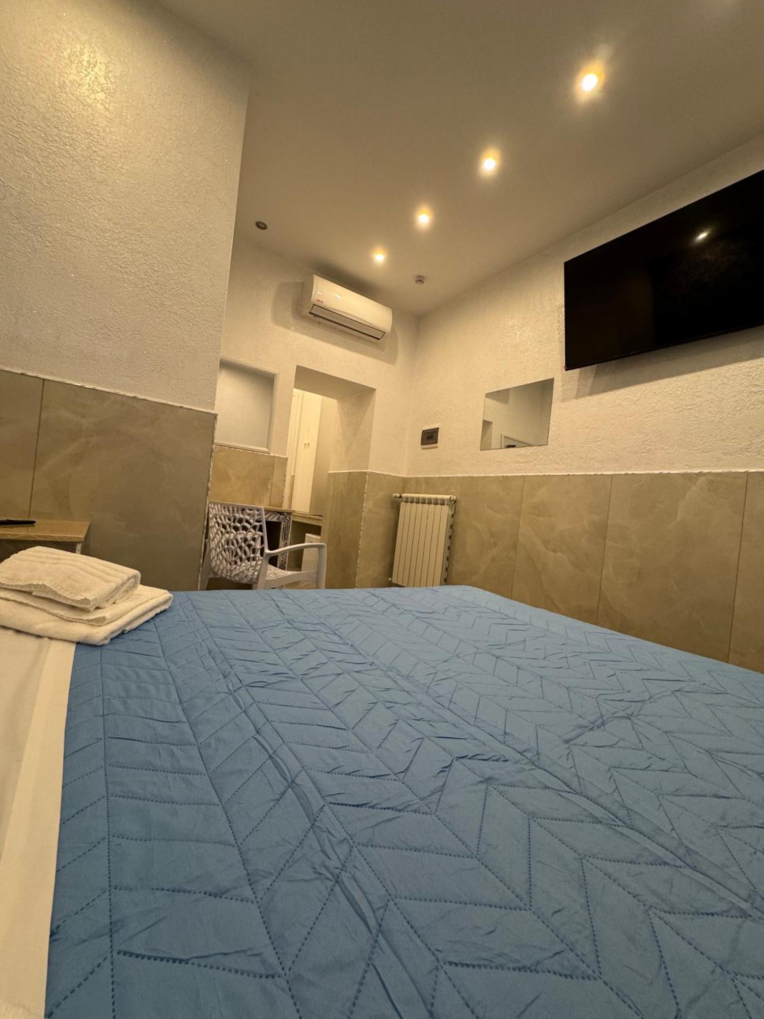 Luxor Eco Casa E Per Vacanze In Centro Piazza Bologna, Colosseo, Piazza Di Spagna, Vaticano, San Pietro, Sapienza, Fontana Di Trevi, Piazza Navona, Trastevere, Tiburtina, Termini, Aeroporto Bed & Breakfast 2*