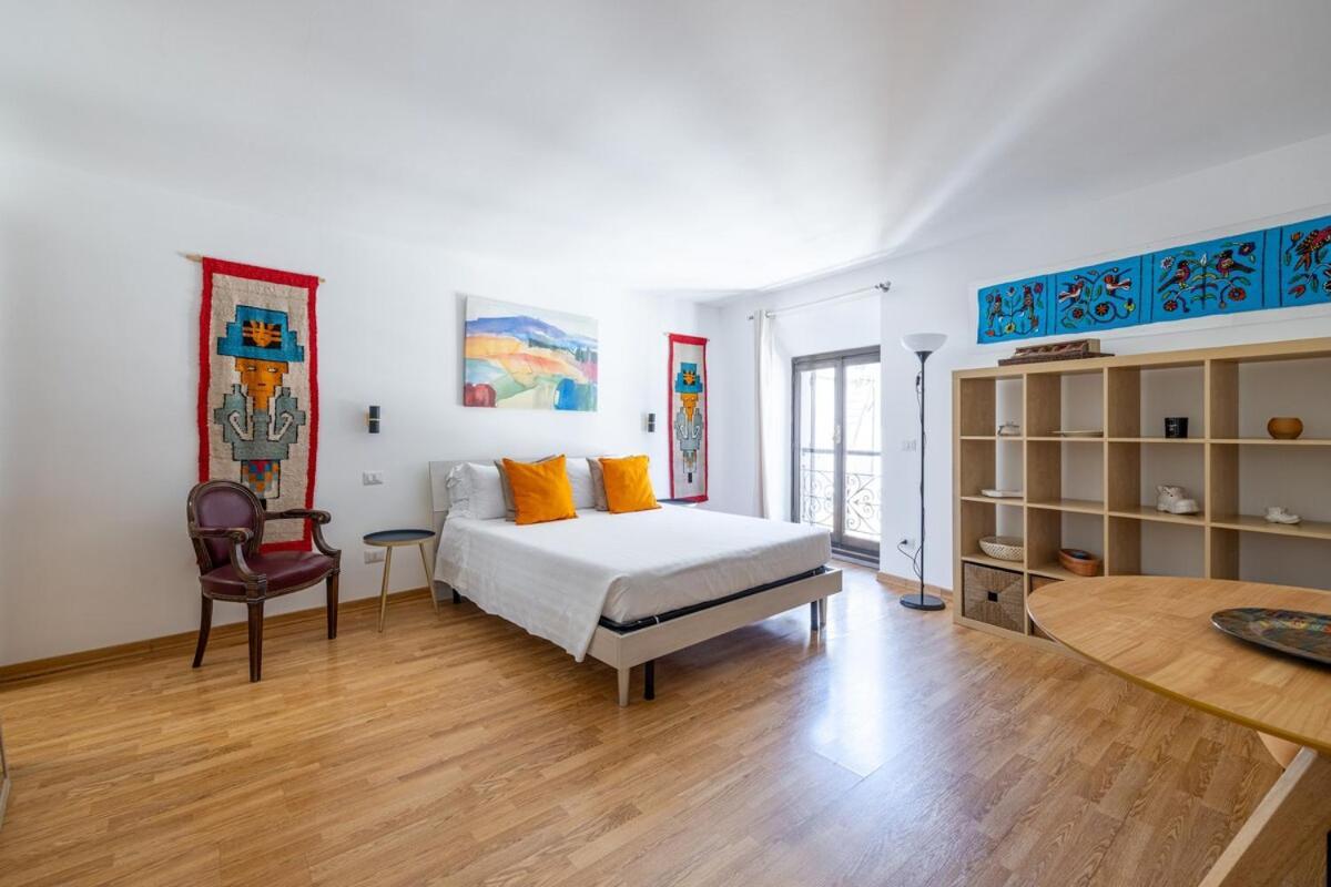 Appartamento Romantic Refuge In Piazza Navona Roma