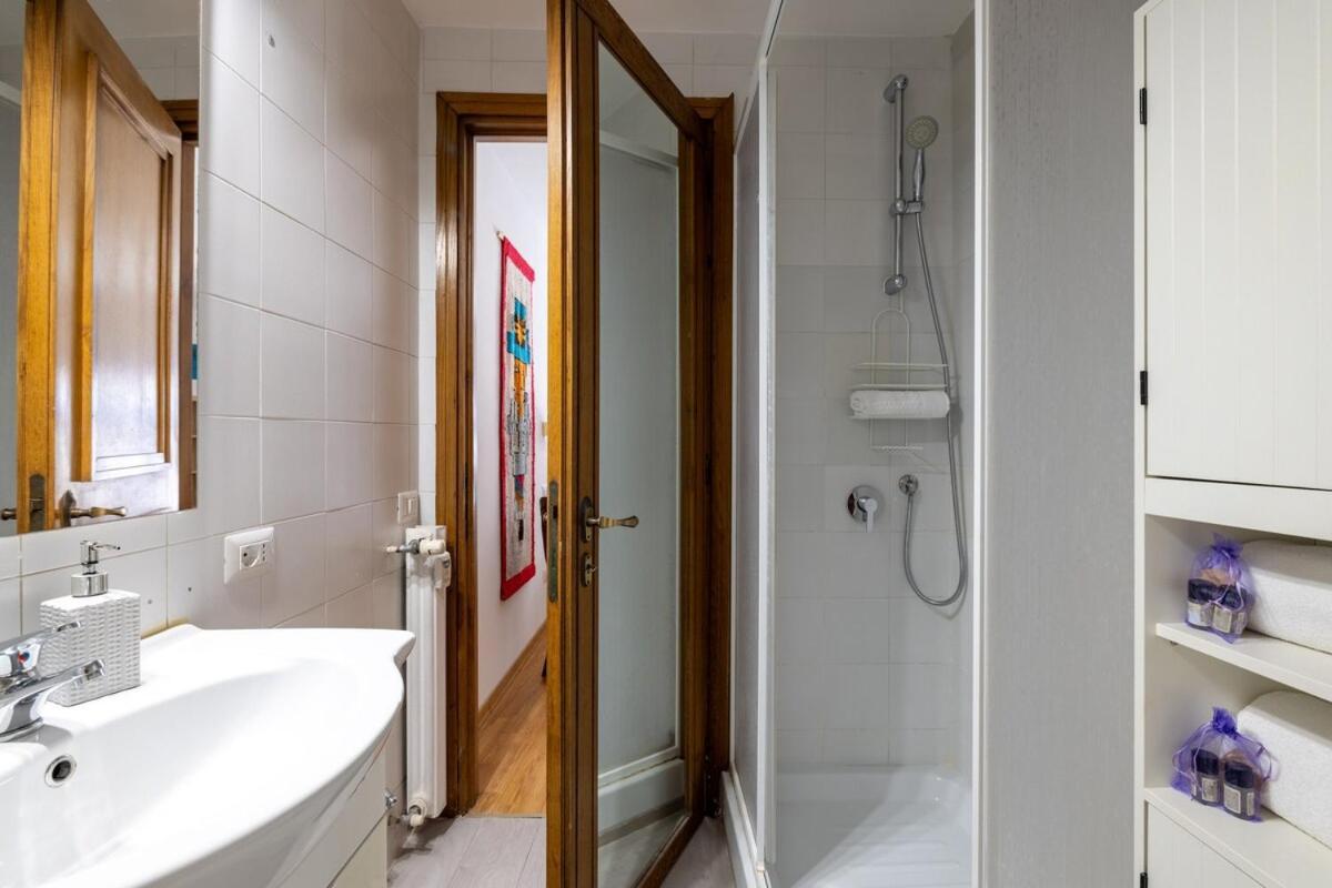 Romantic Refuge In Piazza Navona Apartamento *