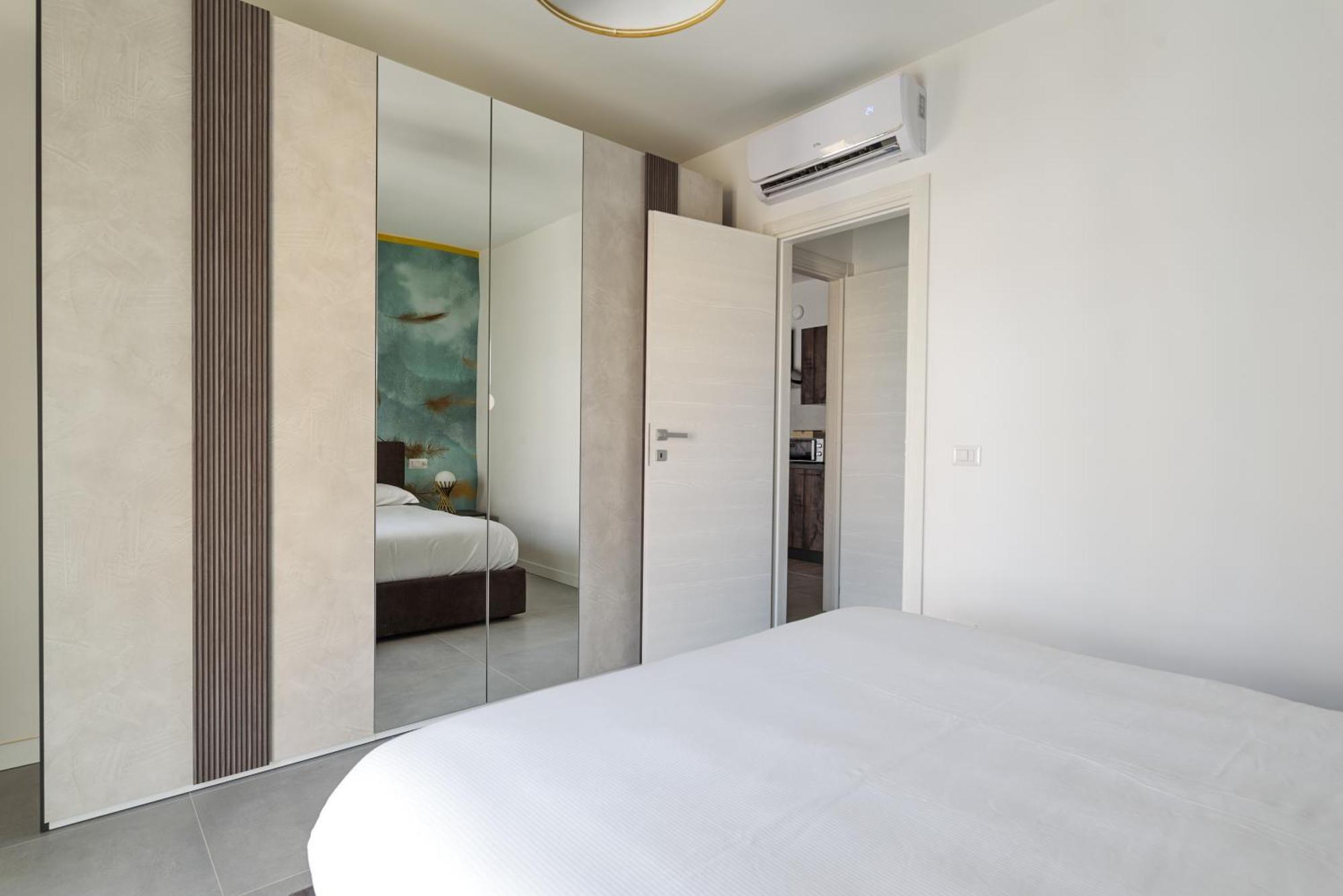 Actus Palace & By Ghor Roma