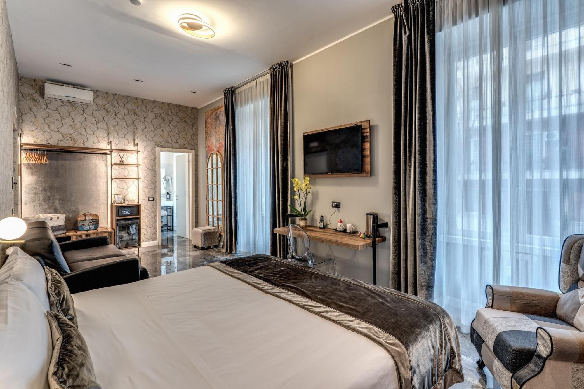 Apollo Boutique Hotel 4*