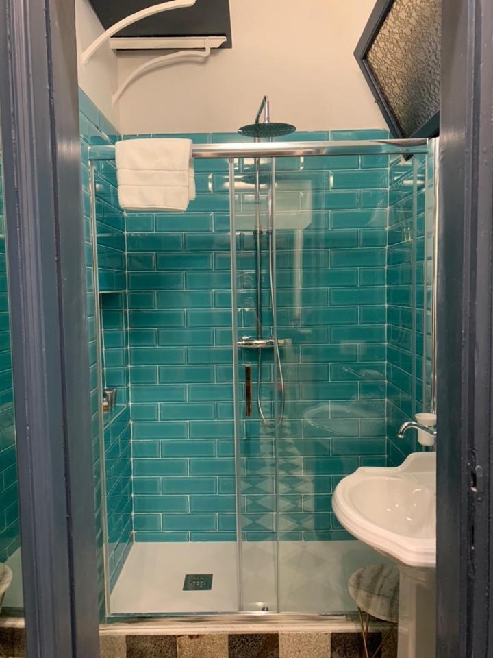 Santa Monica Apartment *