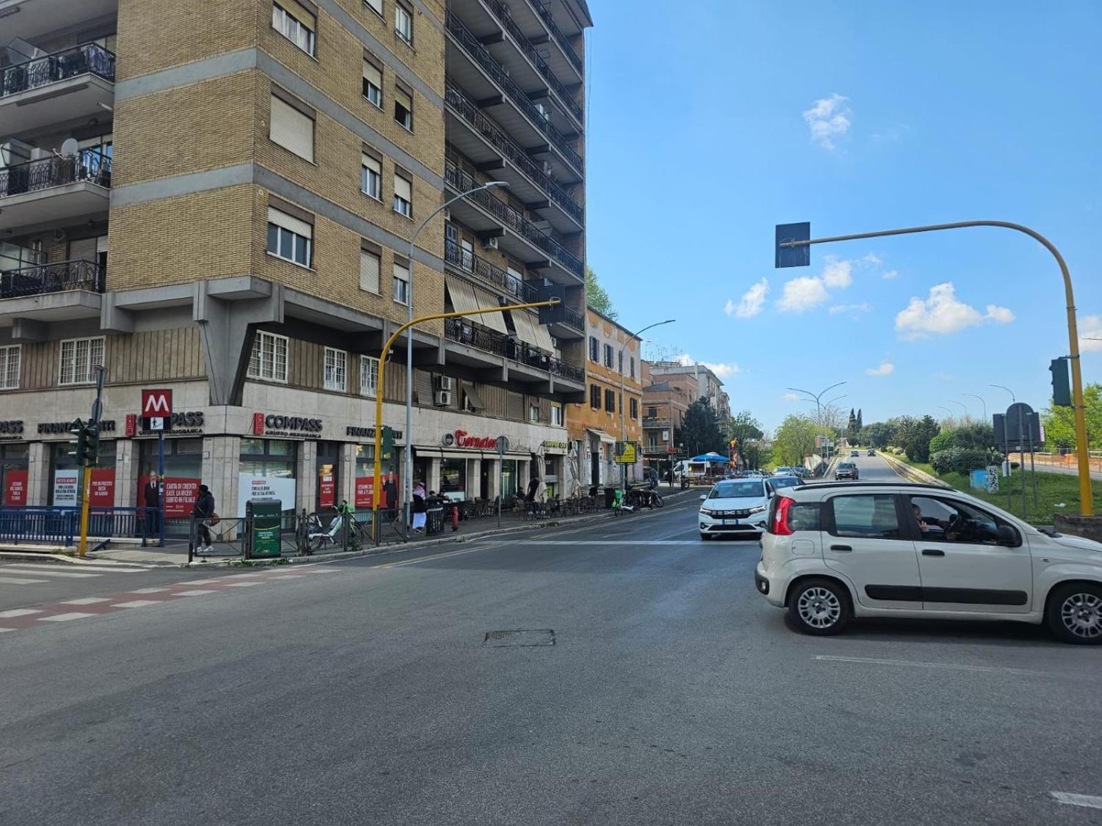 Maloma Fronte Metro A Appartamento