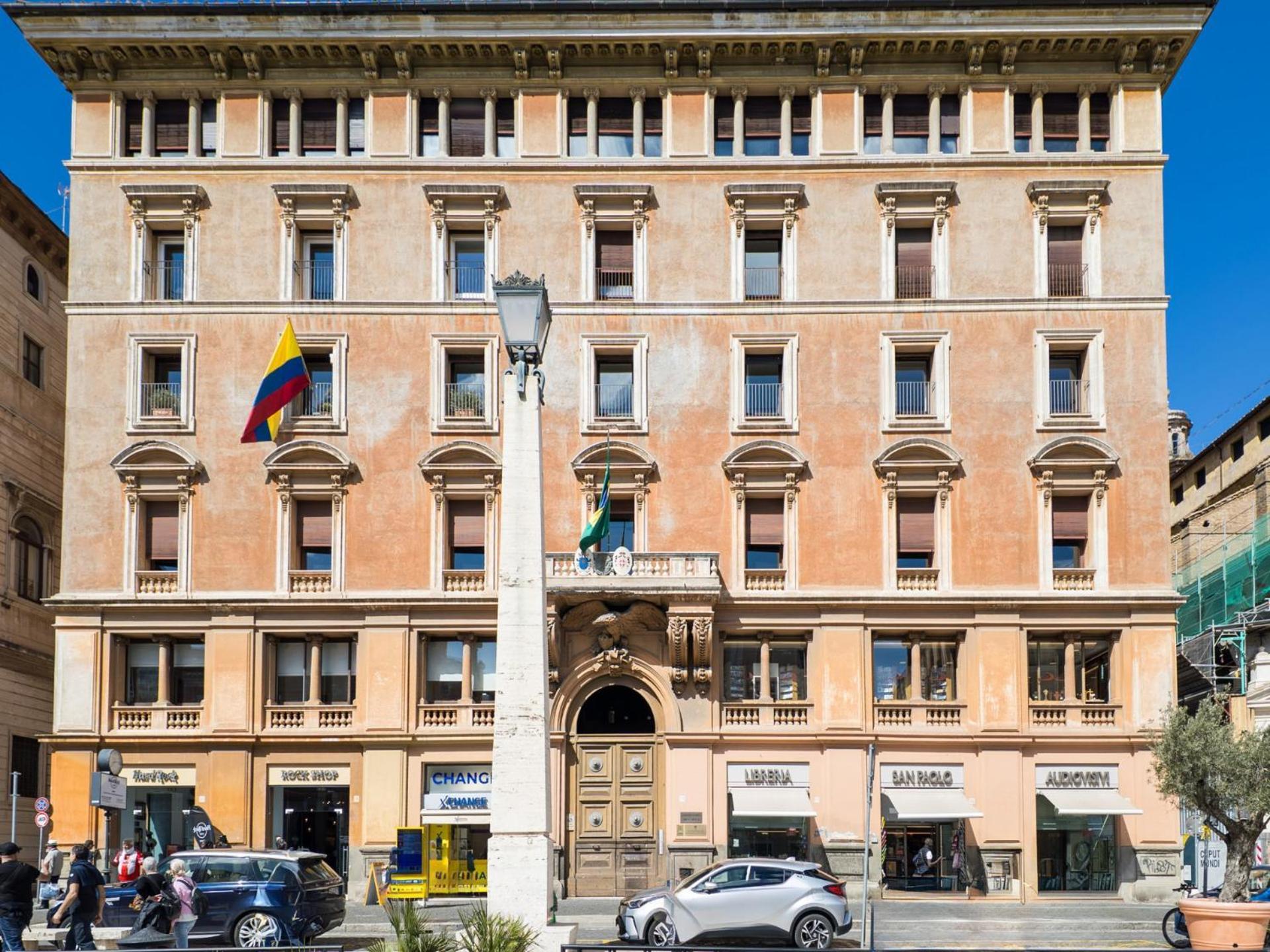 Appartamento The Rent - Prestigious Multi-bedroom Overlooking St. Peter's Roma