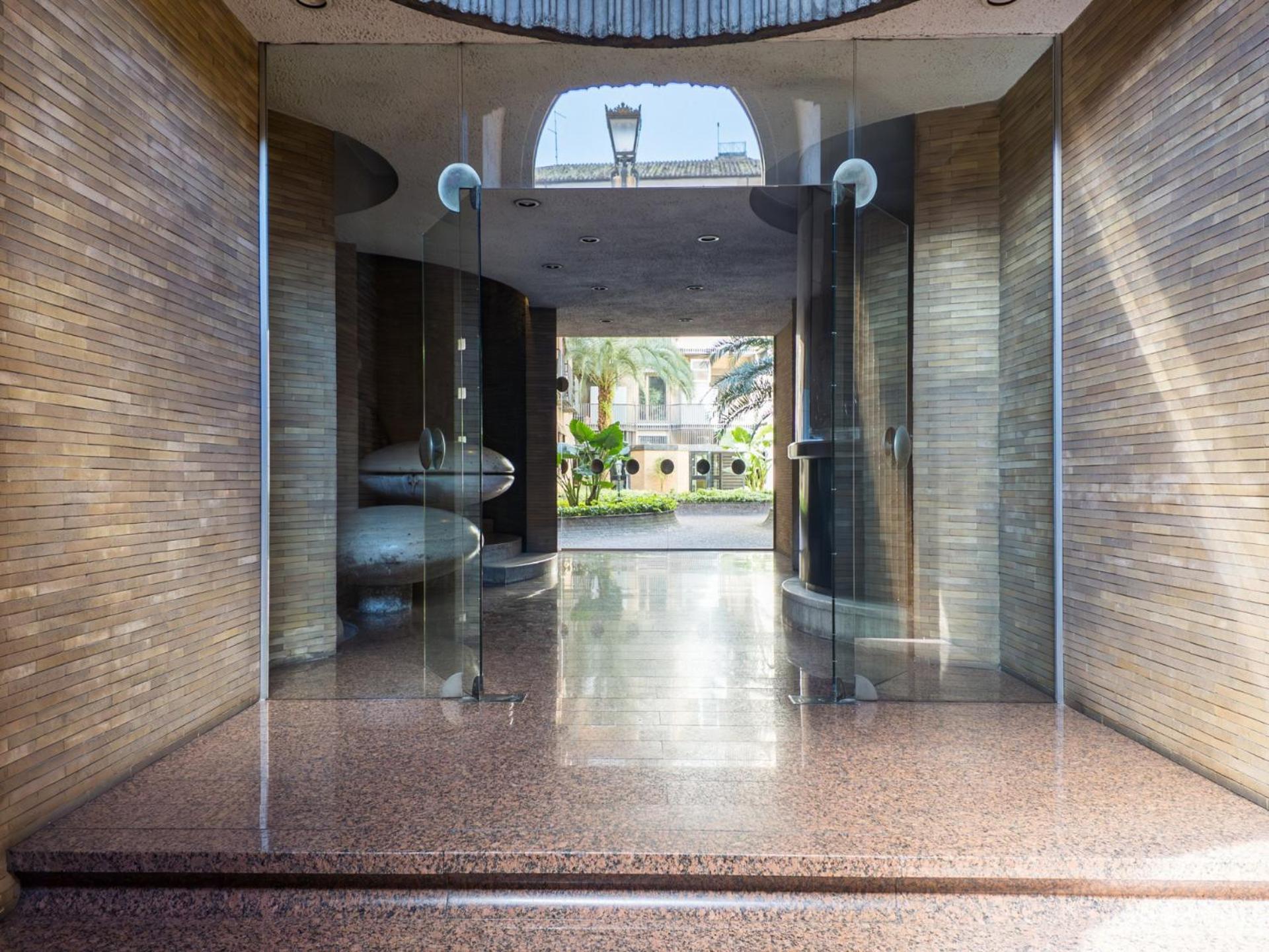 The Rent - Prestigious Multi-bedroom Overlooking St. Peter's Appartamento Roma