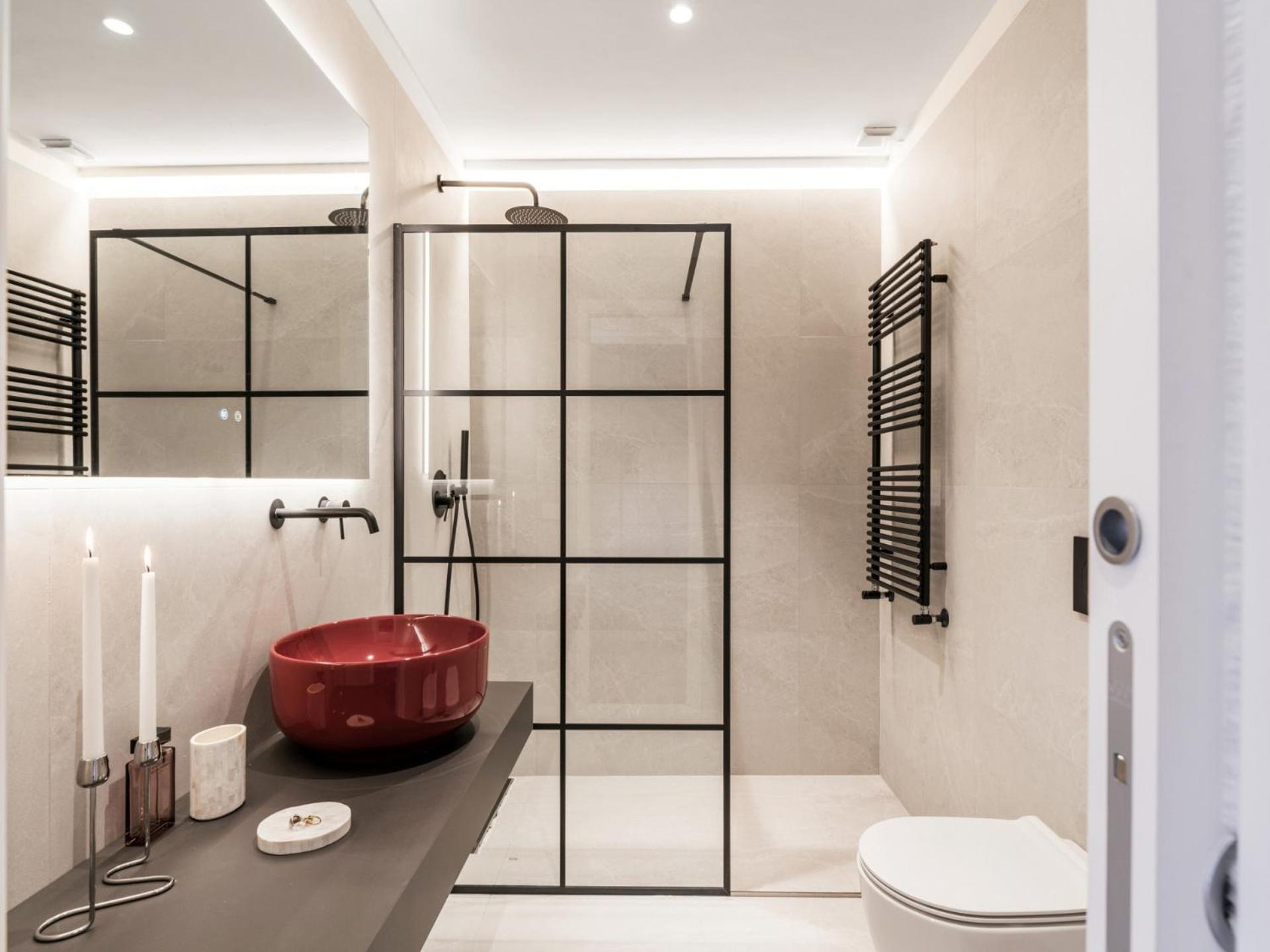 The Rent - Prestigious Multi-bedroom Overlooking St. Peter's Roma