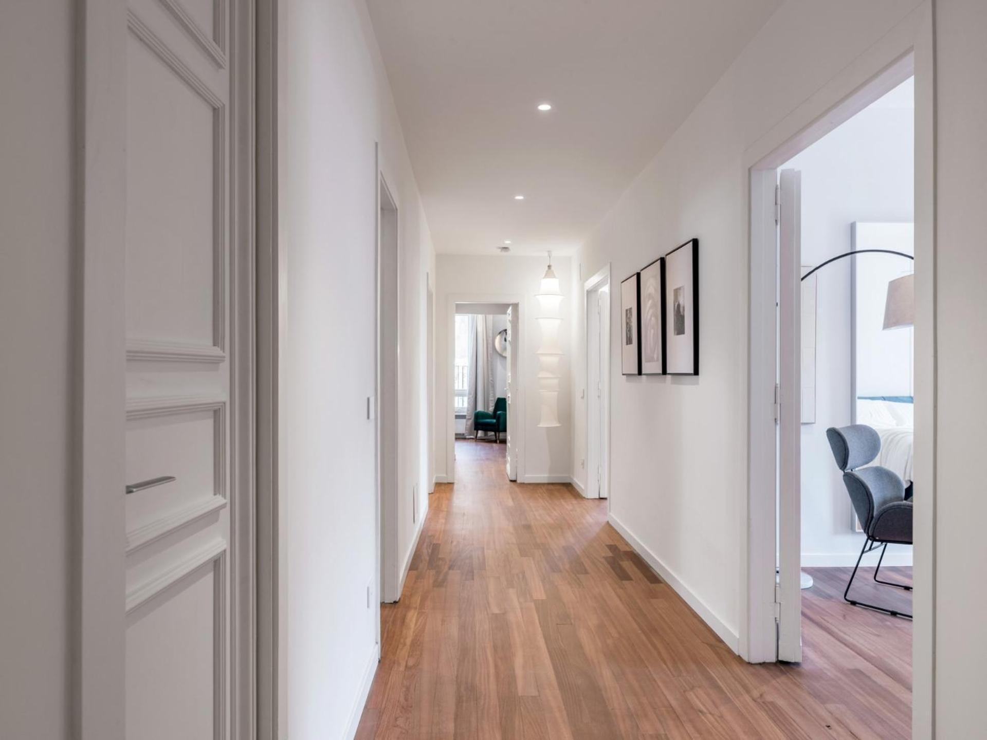 The Rent - Prestigious Multi-bedroom Overlooking St. Peter's * Roma