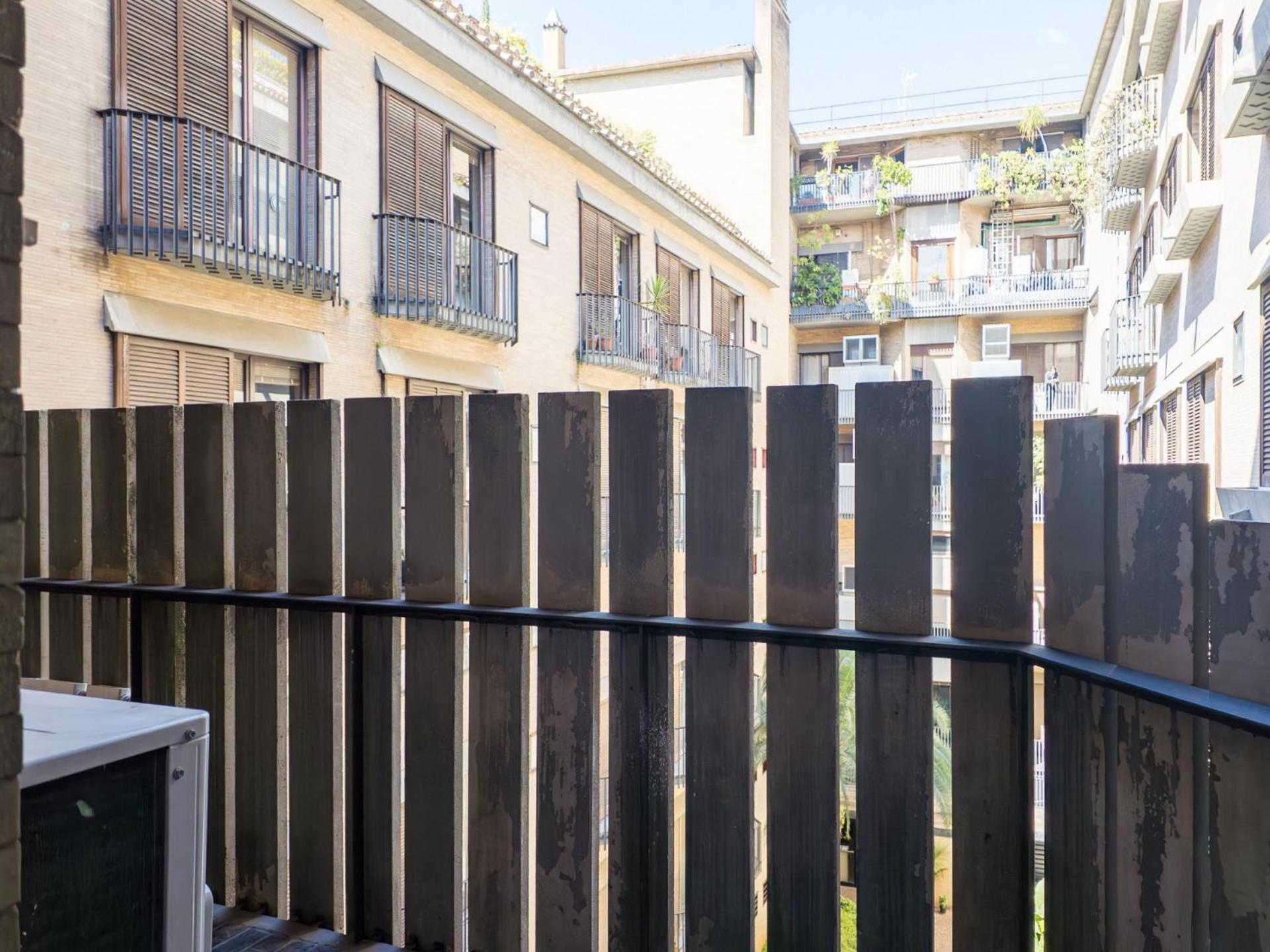 The Rent - Prestigious Multi-bedroom Overlooking St. Peter's Roma