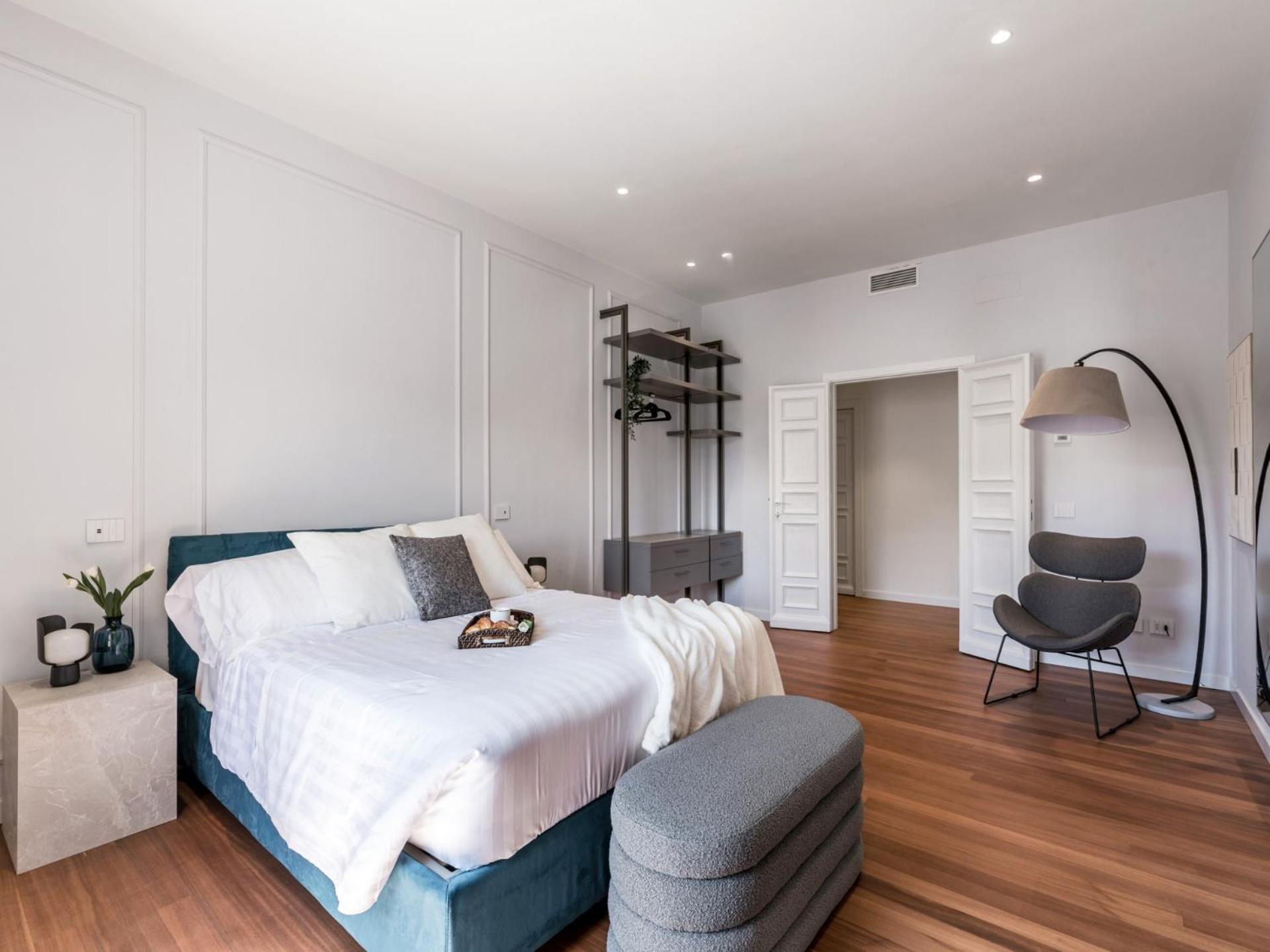 The Rent - Prestigious Multi-bedroom Overlooking St. Peter's * Roma