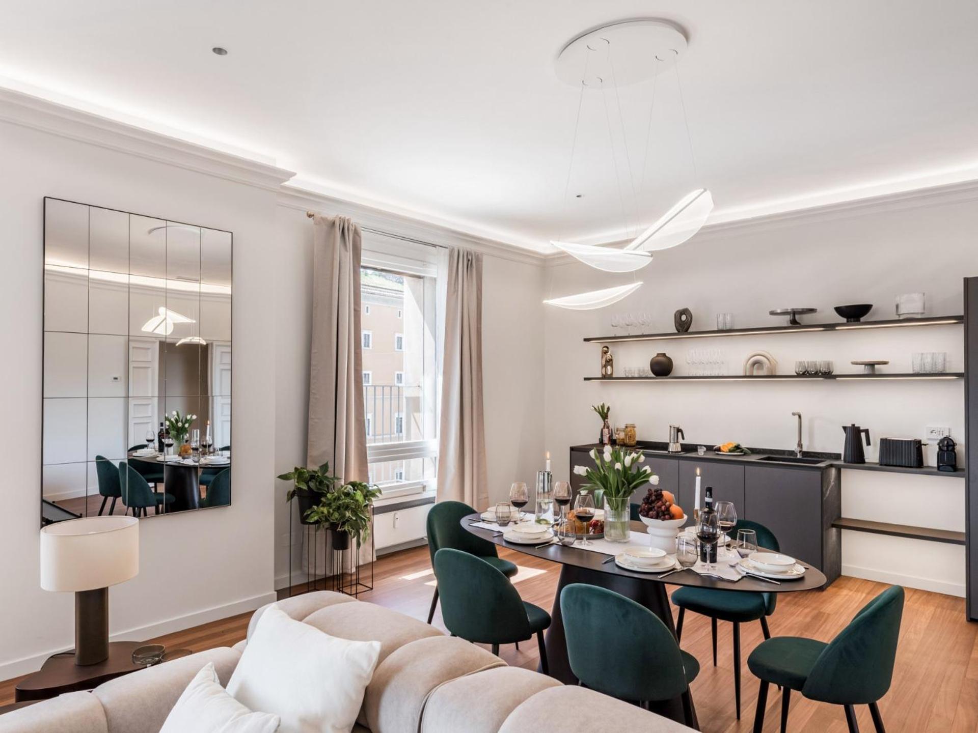 The Rent - Prestigious Multi-bedroom Overlooking St. Peter's Appartamento
