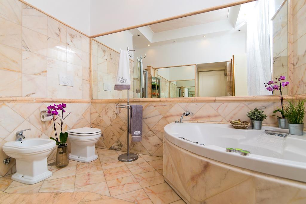 Arco Di Gallieno Bed and breakfast *