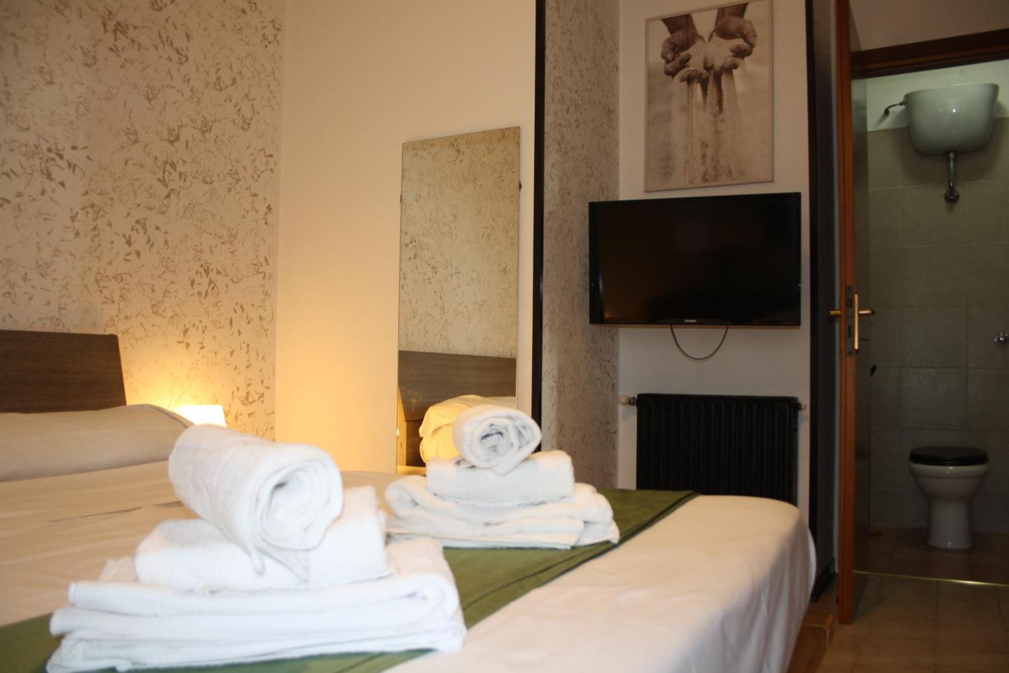 Apiro 11 Roma